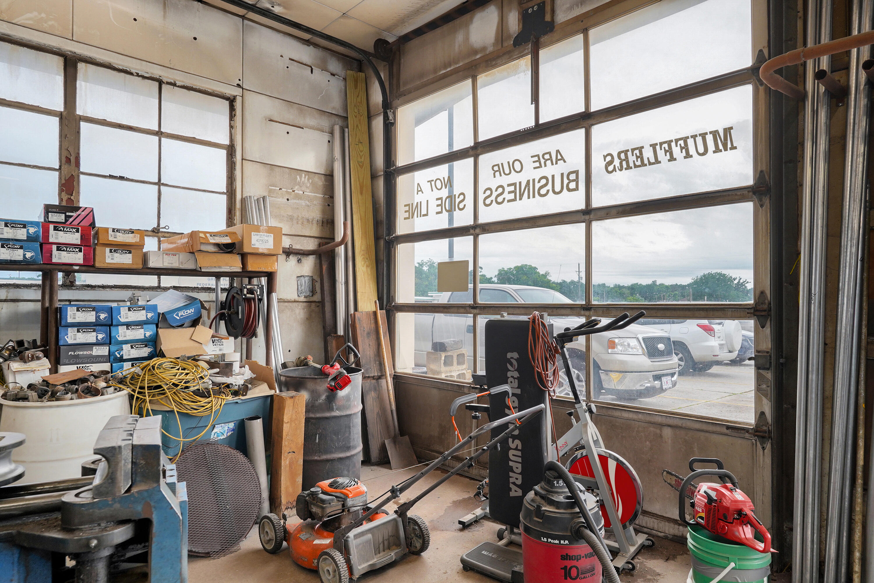 Photo 5 - Commercial Sale for sale – 328 W Central Avenue  Carthage, MO