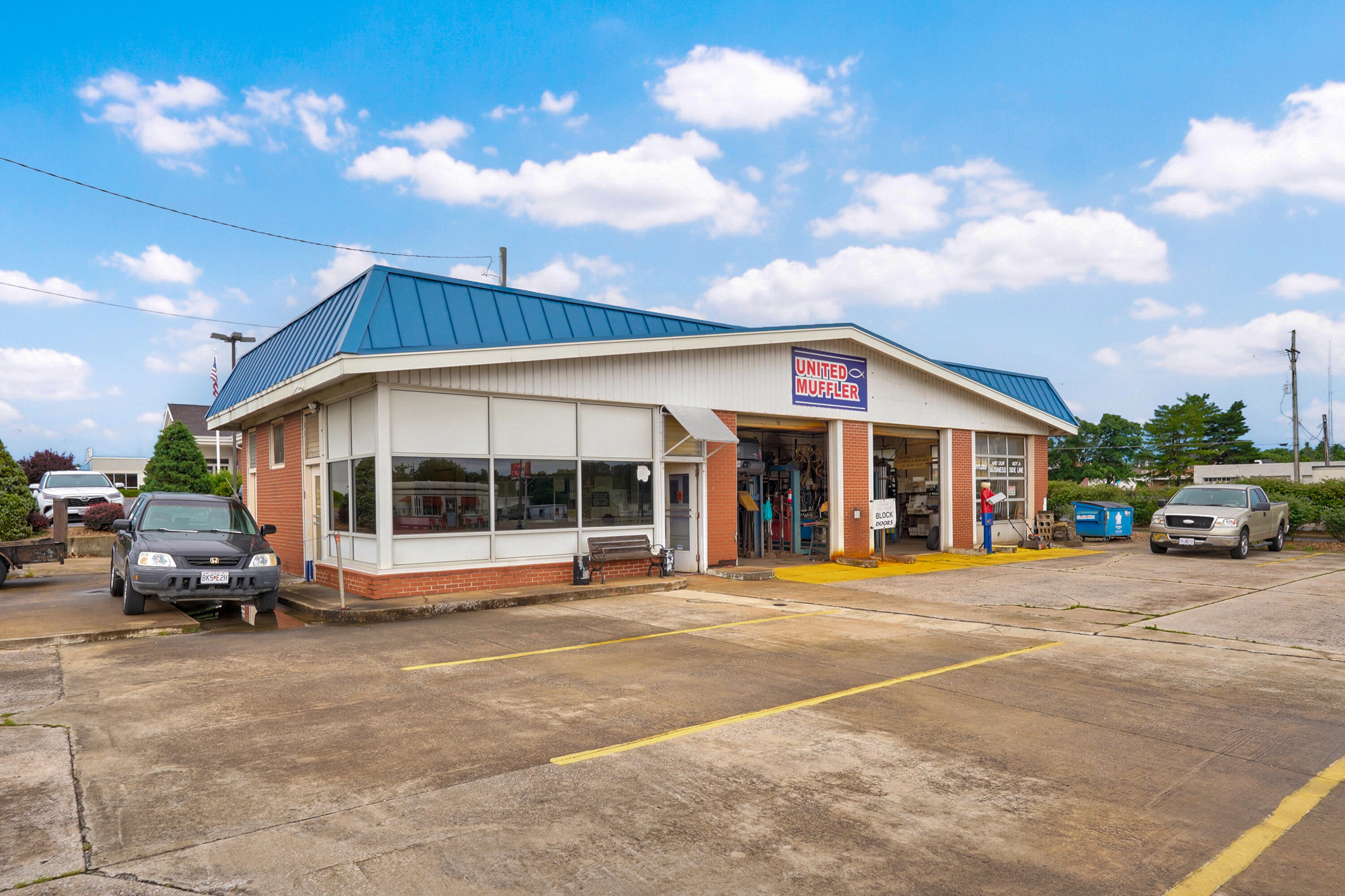 Photo 4 - Commercial Sale for sale – 328 W Central Avenue  Carthage, MO