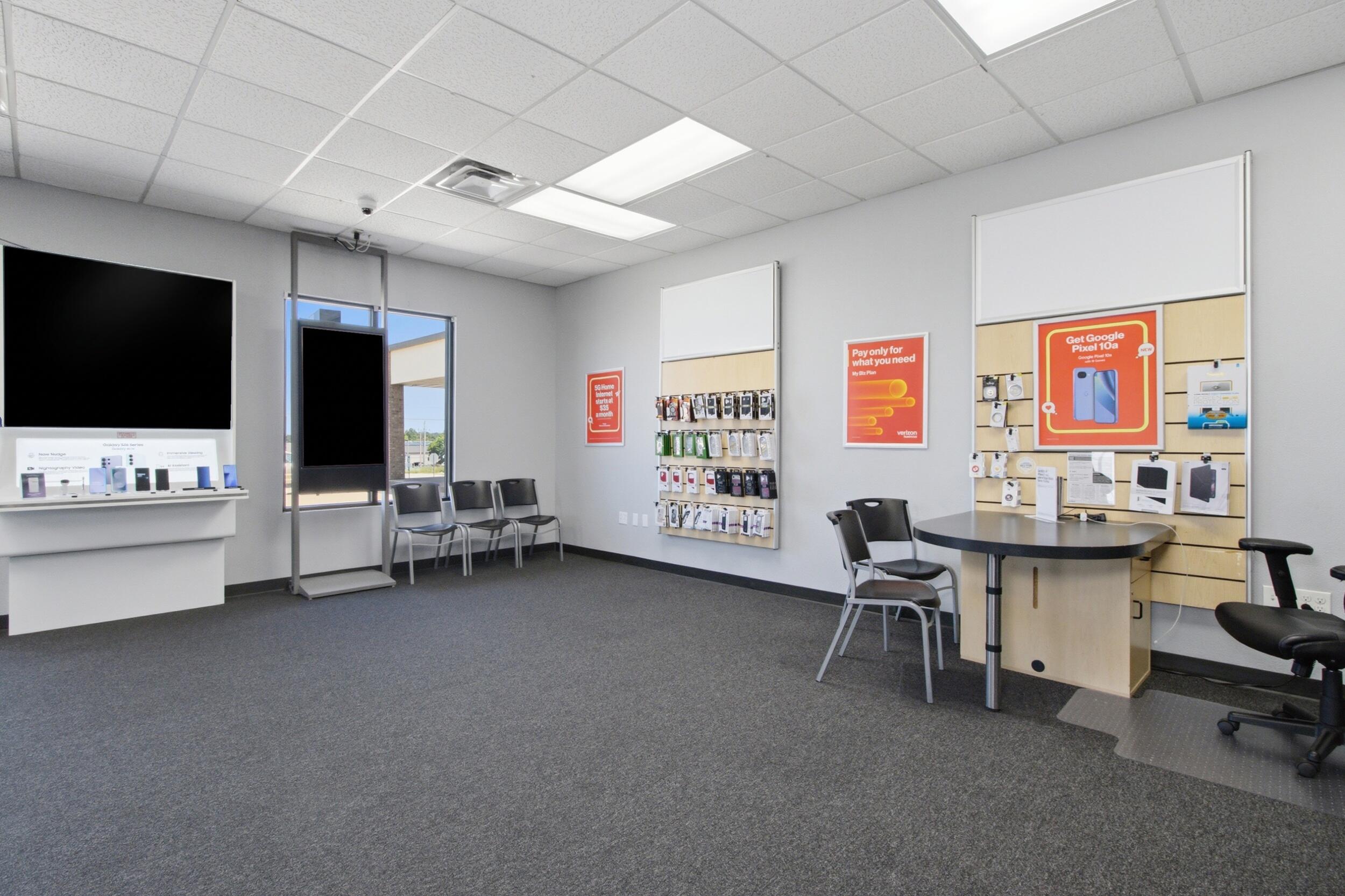 Photo 19 - Commercial Sale for sale – 1213  South Highway 63   Houston, MO