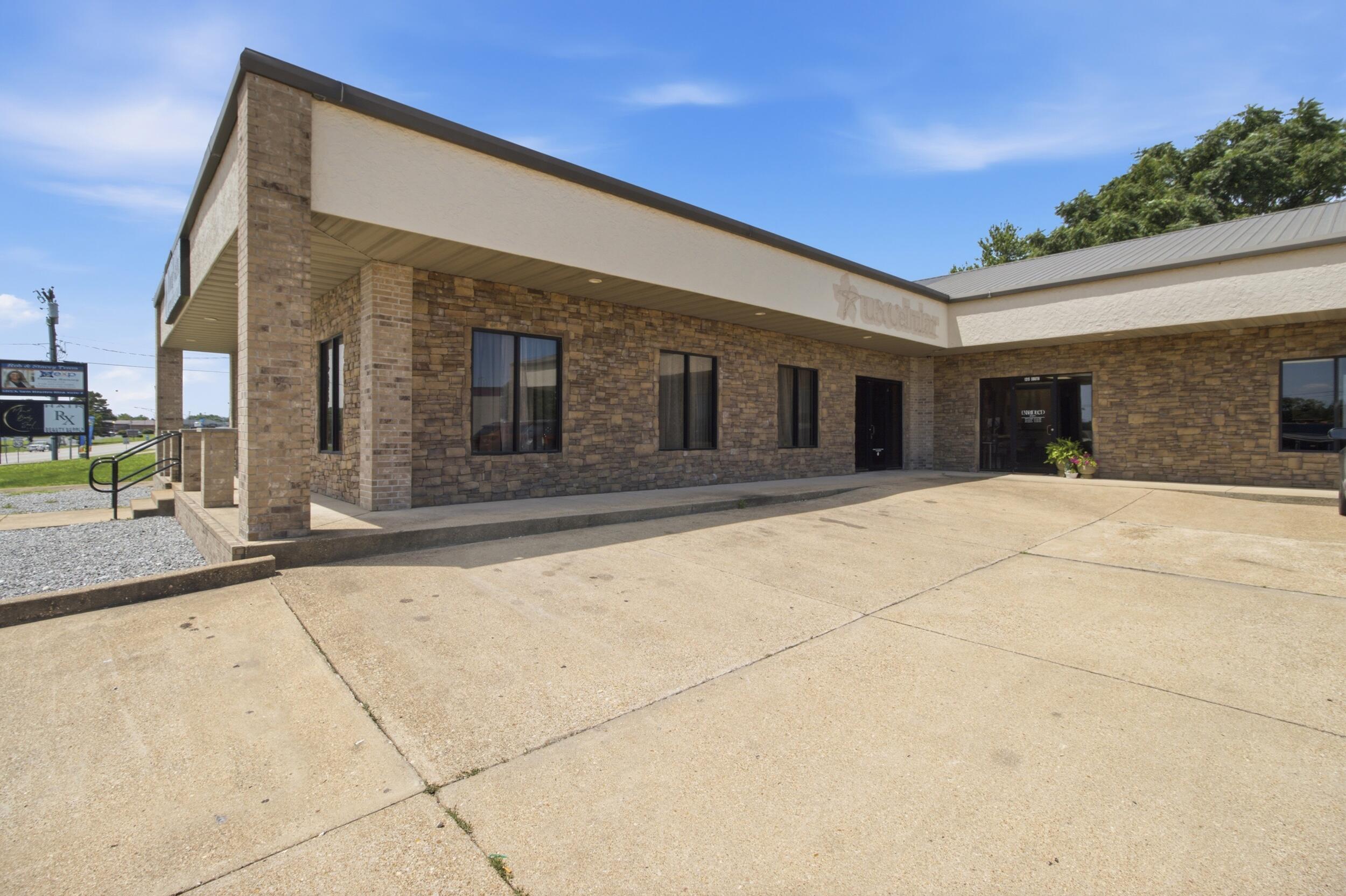 Photo 9 - Commercial Sale for sale – 1213  South Highway 63   Houston, MO