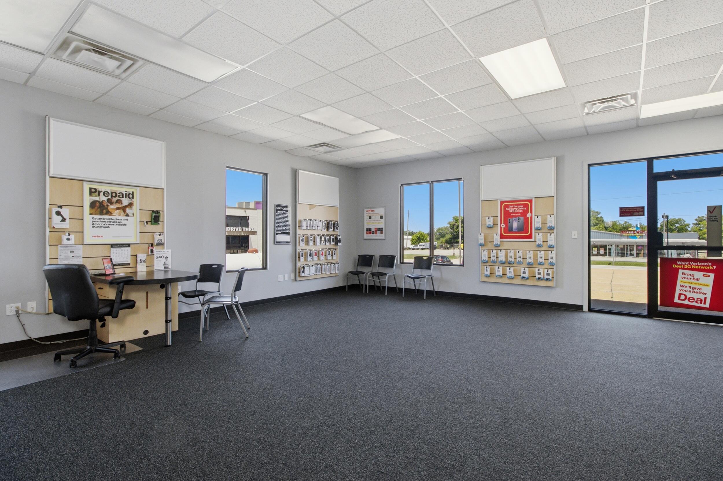 Photo 18 - Commercial Sale for sale – 1213  South Highway 63   Houston, MO