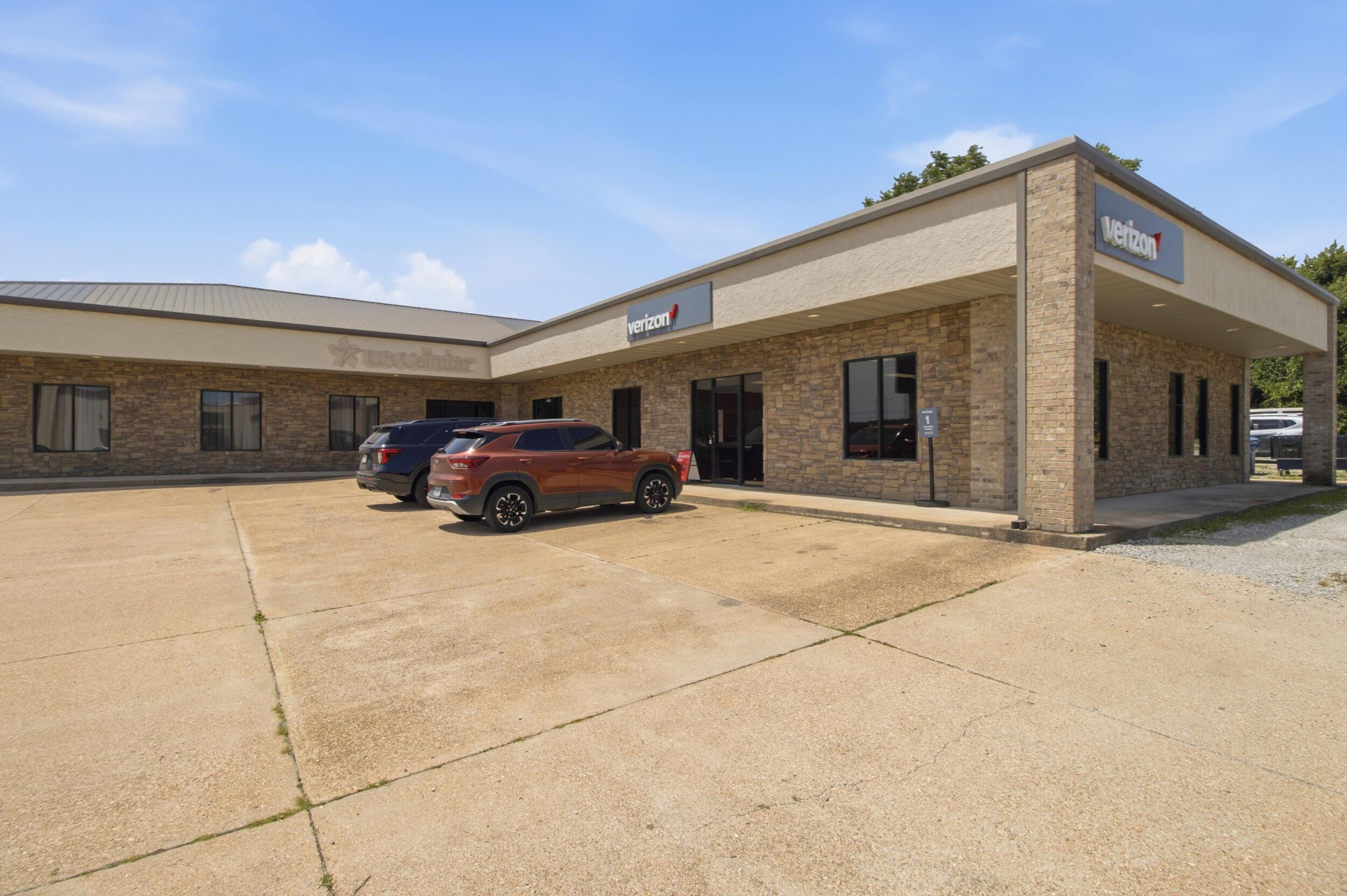 Photo 10 - Commercial Sale for sale – 1213  South Highway 63   Houston, MO