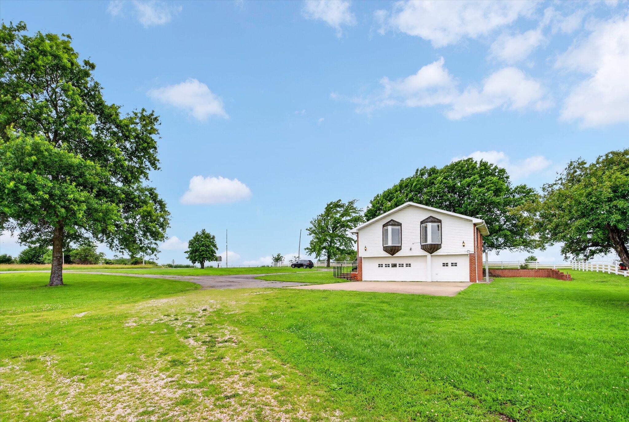 Photo 34 - Farm for sale – 13025 E Highway 32   Stockton, MO