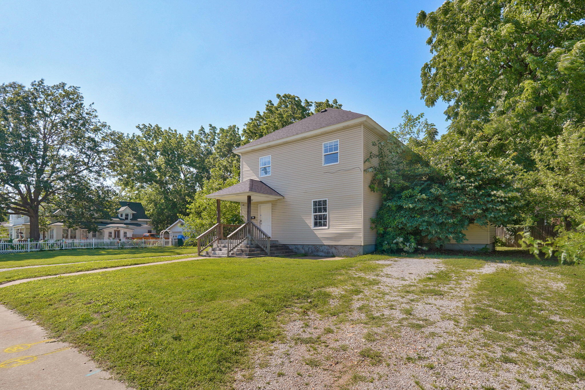 Photo 2 - Residential for sale – 615 W Atlantic Street  Springfield, MO