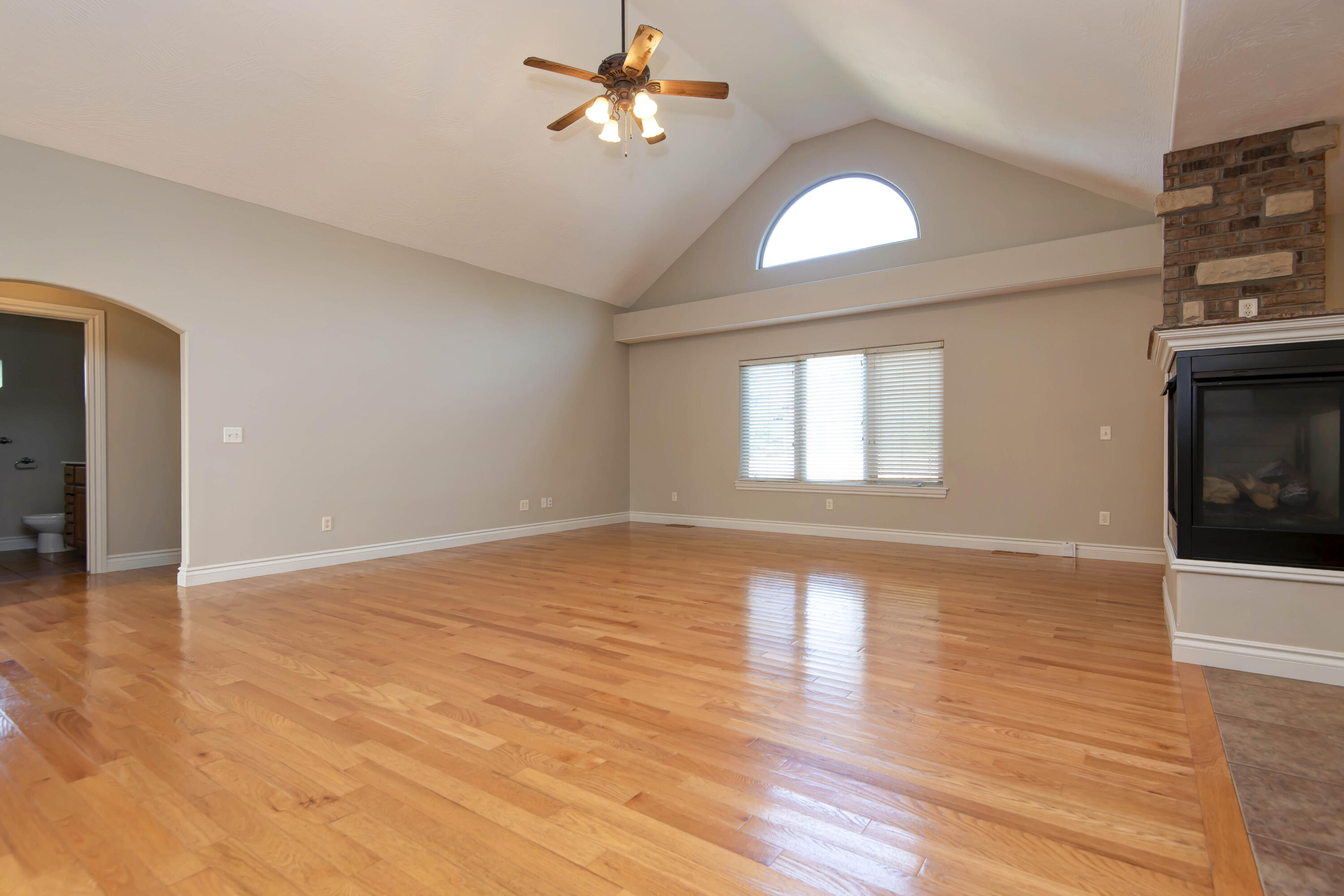 Photo 5 - Residential for sale – 625 N Rockingham Avenue  Nixa, MO