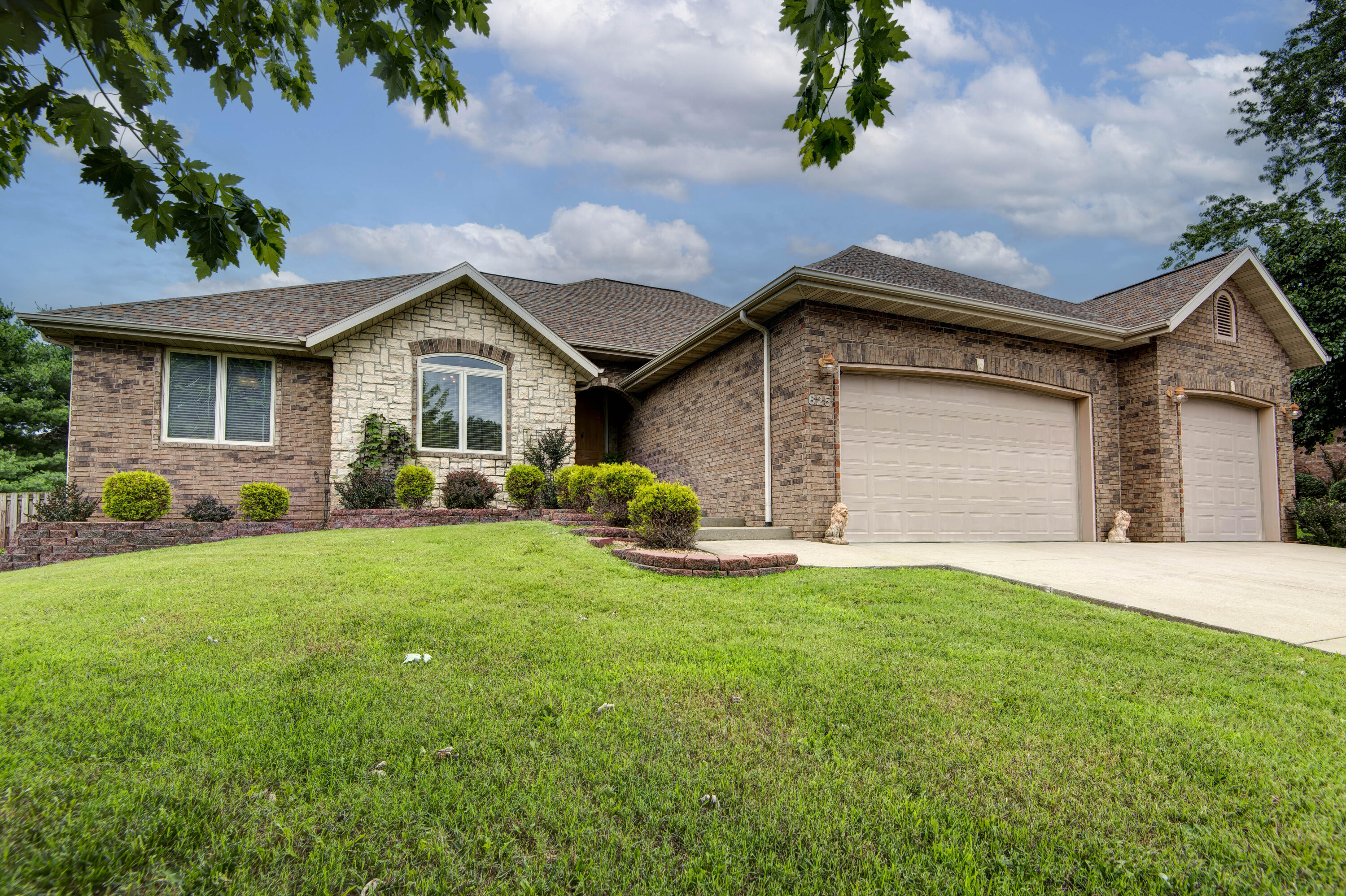Photo 9 - Residential for sale – 625 N Rockingham Avenue  Nixa, MO