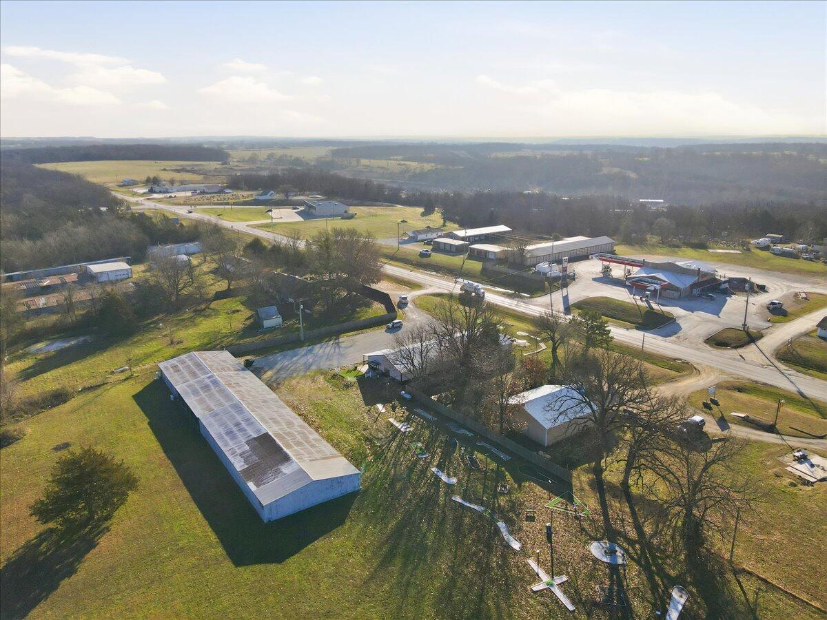 Photo 8 - Commercial Sale for sale – 22889  Mo-64   Hermitage, MO