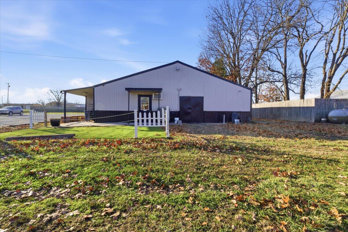 Photo 21 - Commercial Sale for sale – 22889  Mo-64   Hermitage, MO