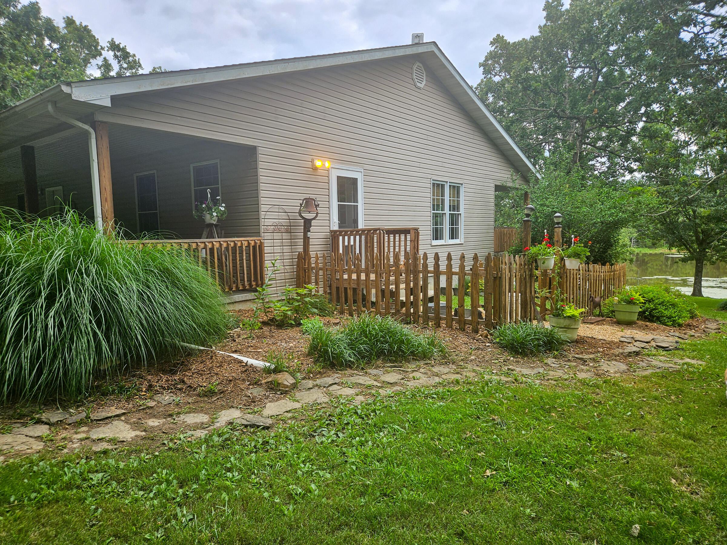 Photo 8 - Residential for sale – 5554  County Road 3380   Willow Springs, MO