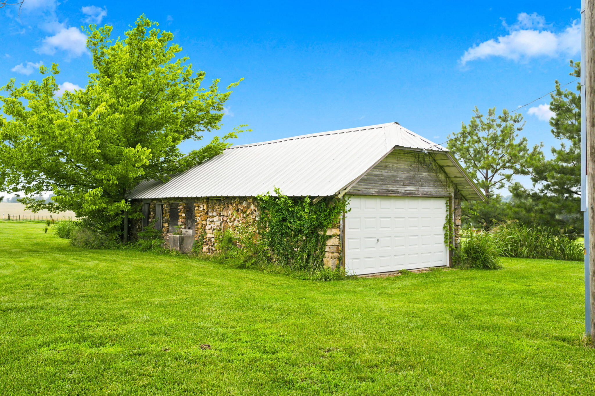 Photo 35 - Residential for sale – 7490 E Farm Road 156   Rogersville, MO