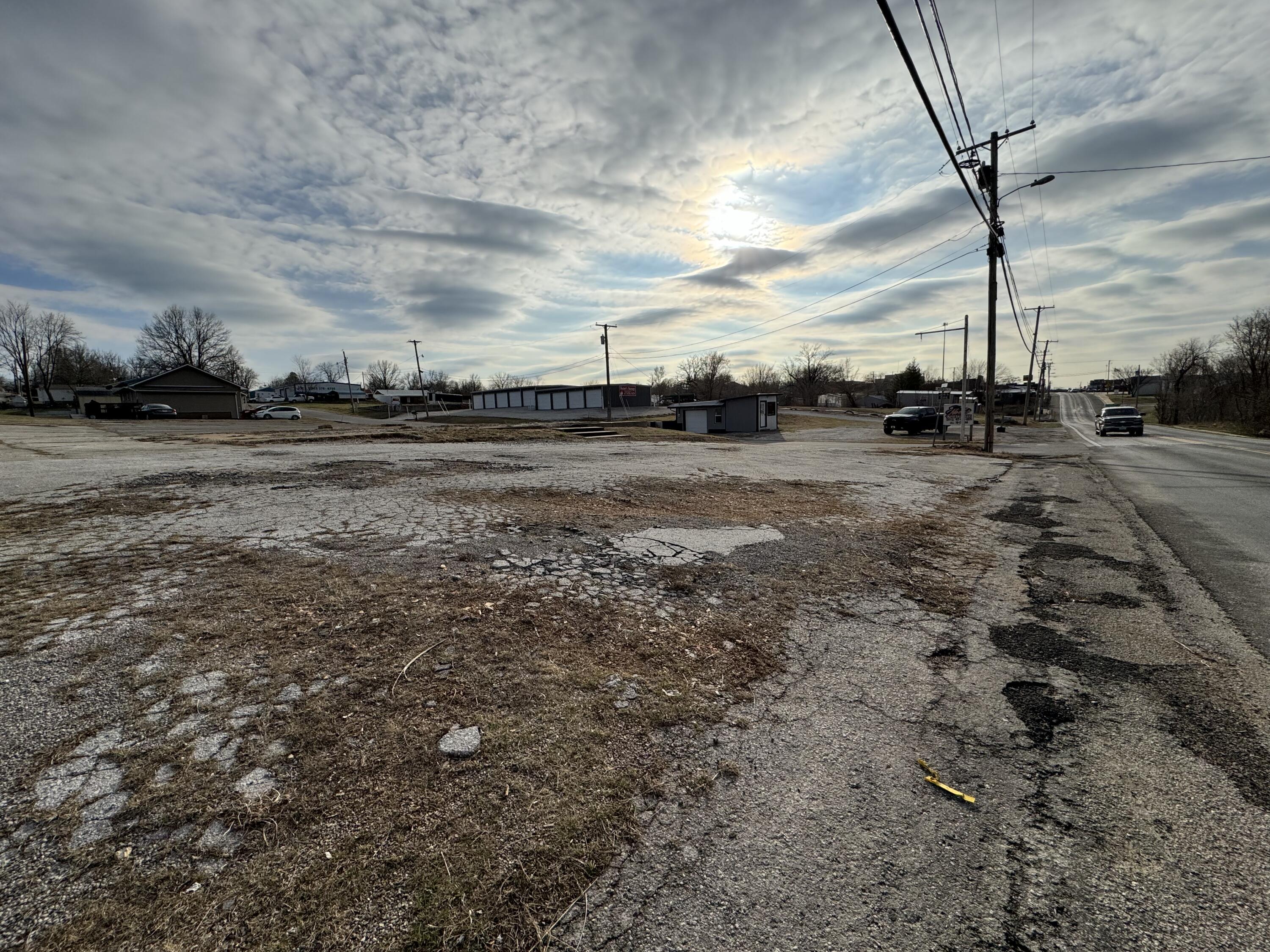 Photo 3 - Land for sale – 312  East Street  Stockton, MO