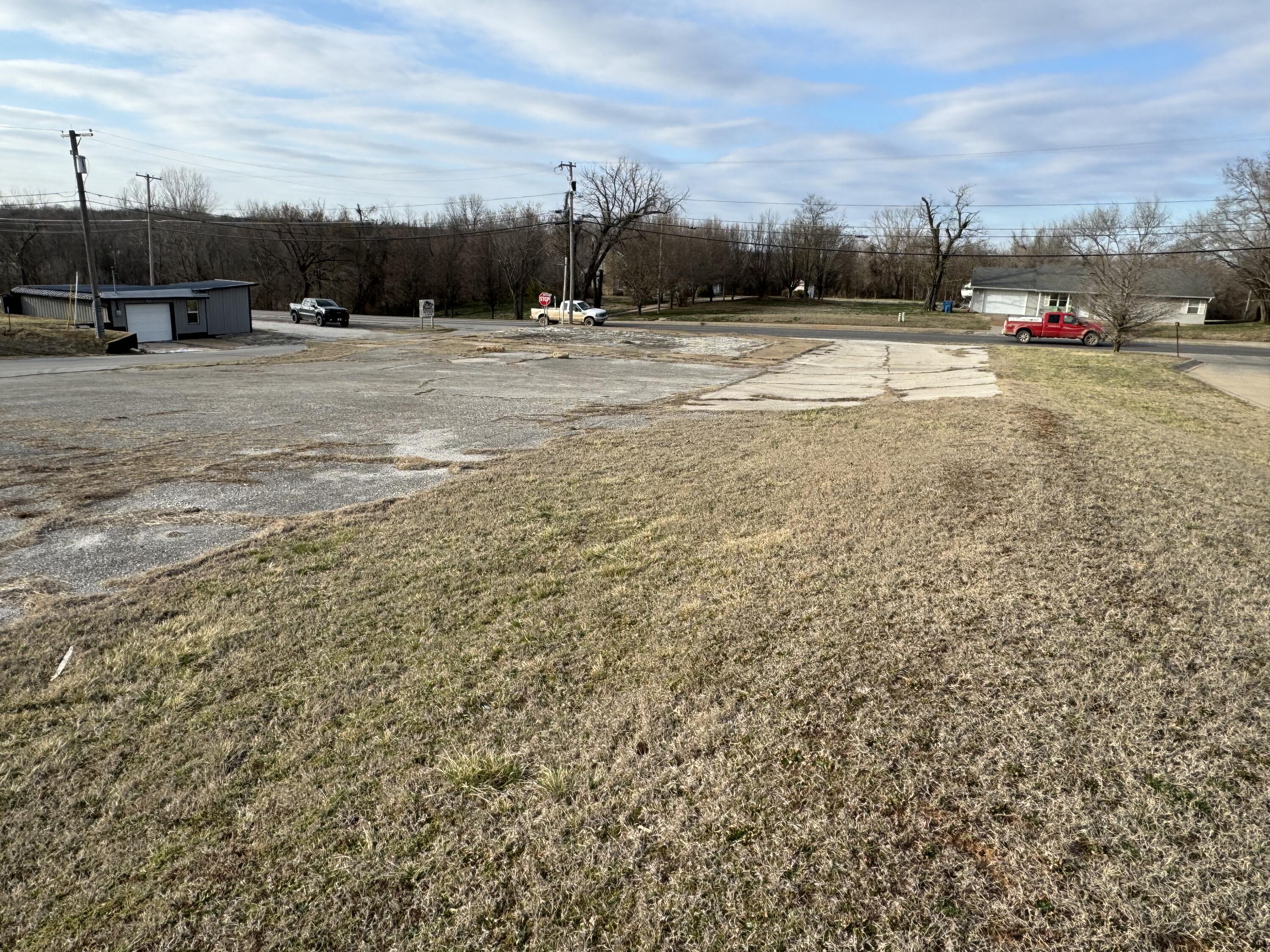 Photo 5 - Land for sale – 312  East Street  Stockton, MO