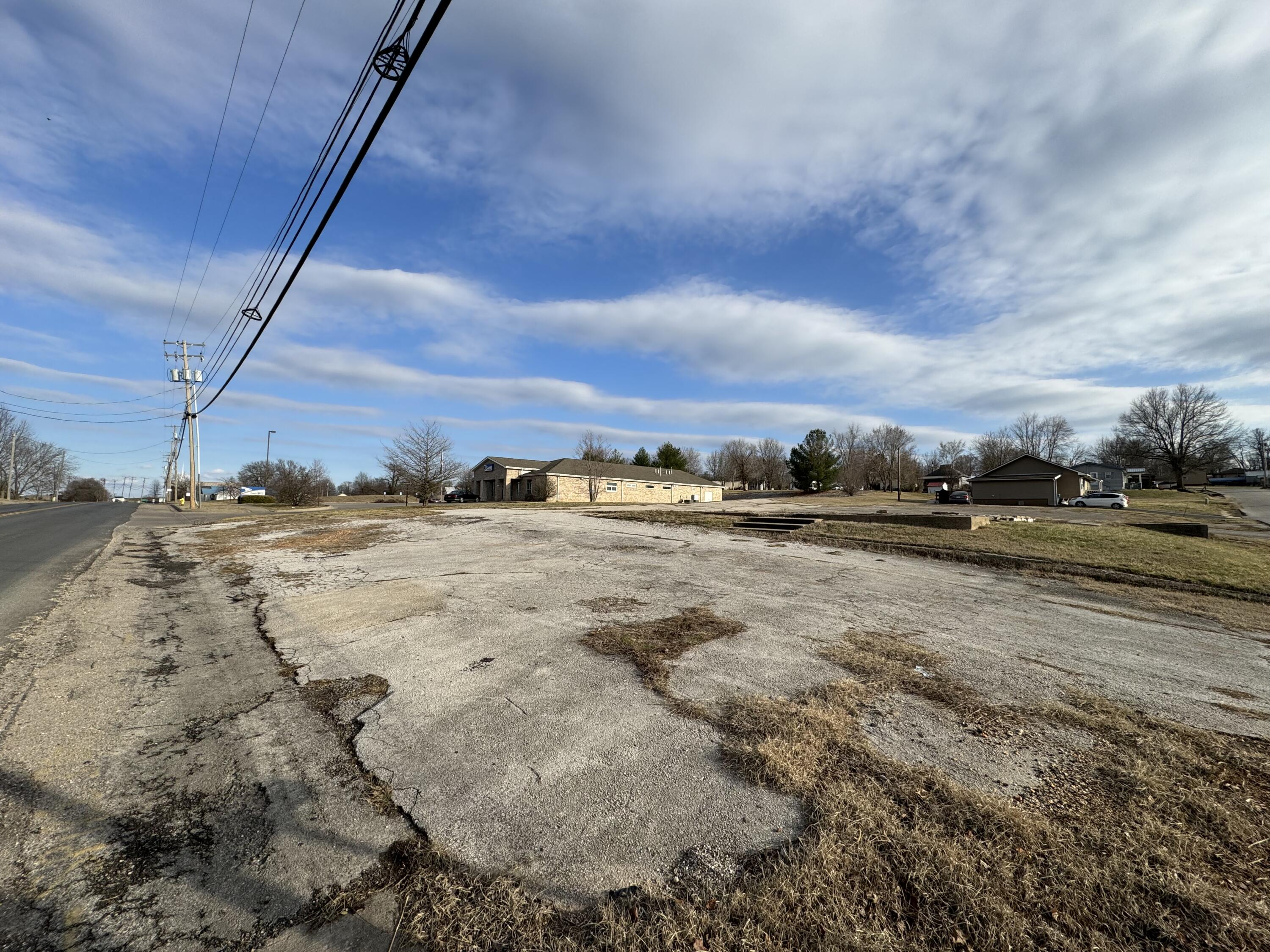 Photo 2 - Land for sale – 312  East Street  Stockton, MO