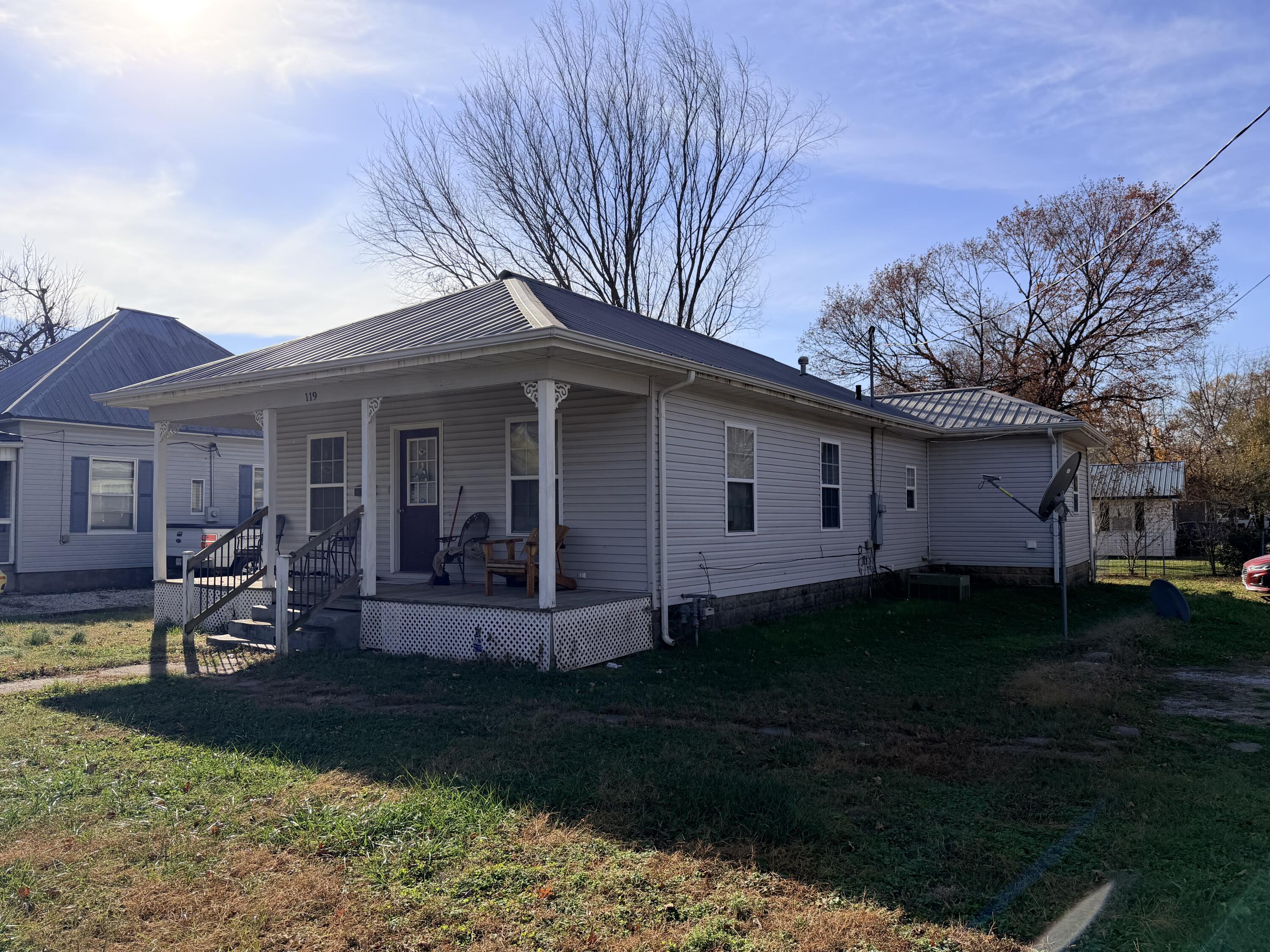 Photo 3 - Residential for sale – 119 N Main Street  Greenfield, MO