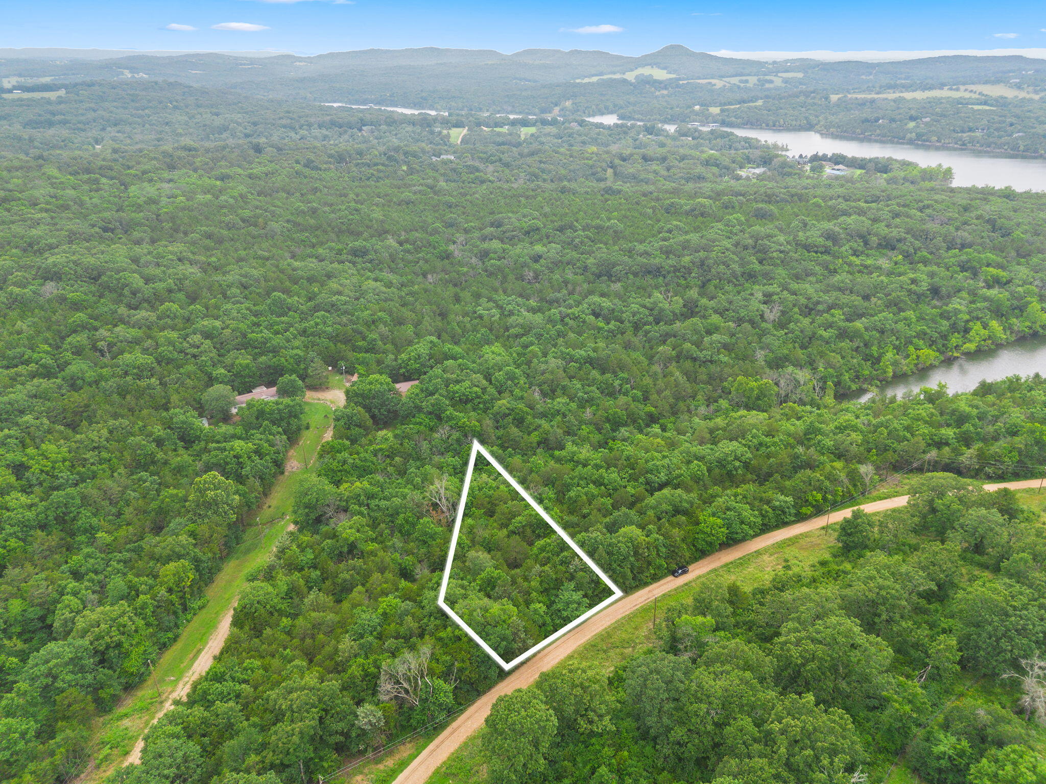 Photo 2 - Land for sale – Lot 23  Cedar Reef   Lampe, MO
