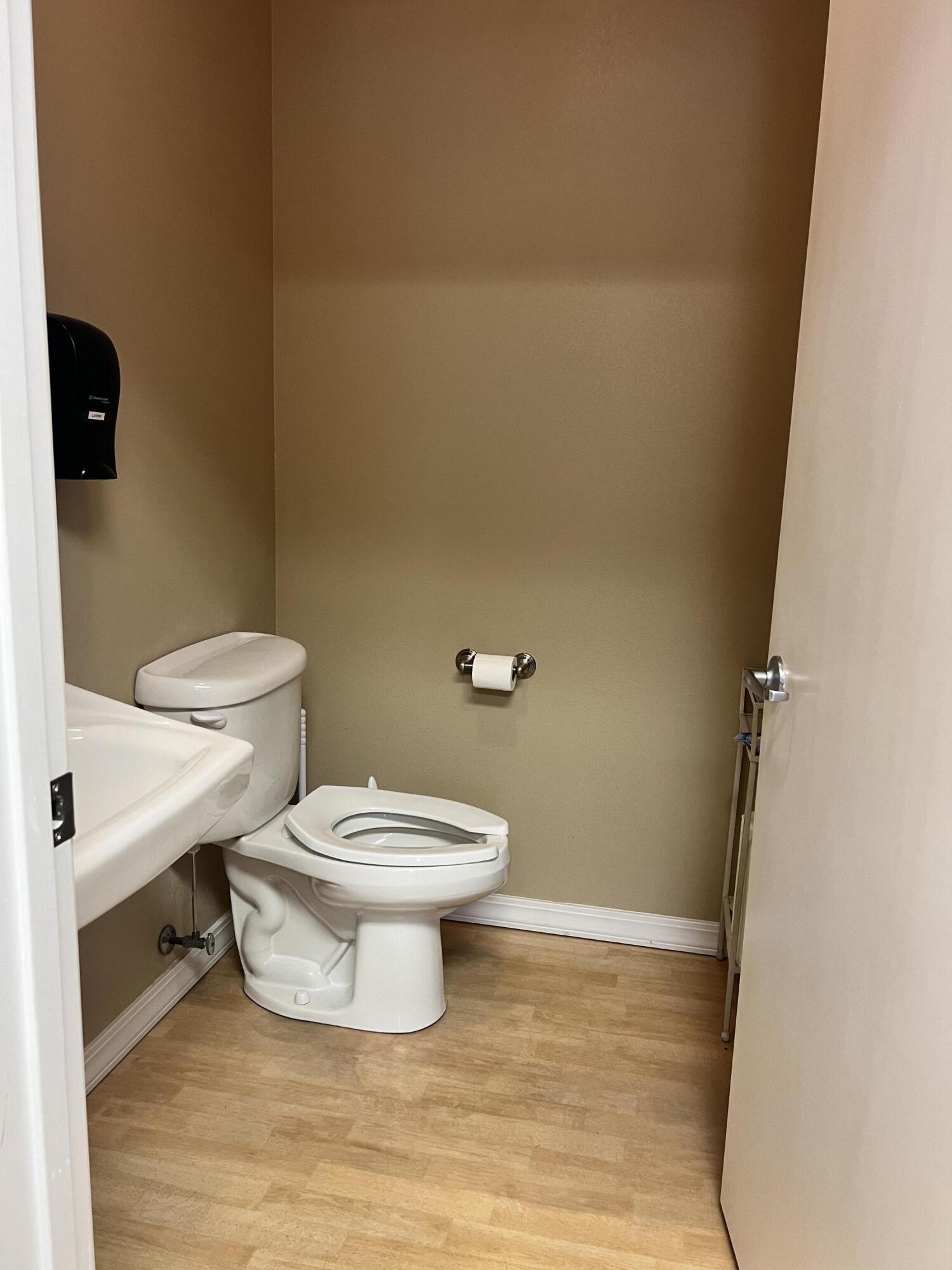 Photo 13 - Commercial Sale for sale – 2500  Independence Square   West Plains, MO