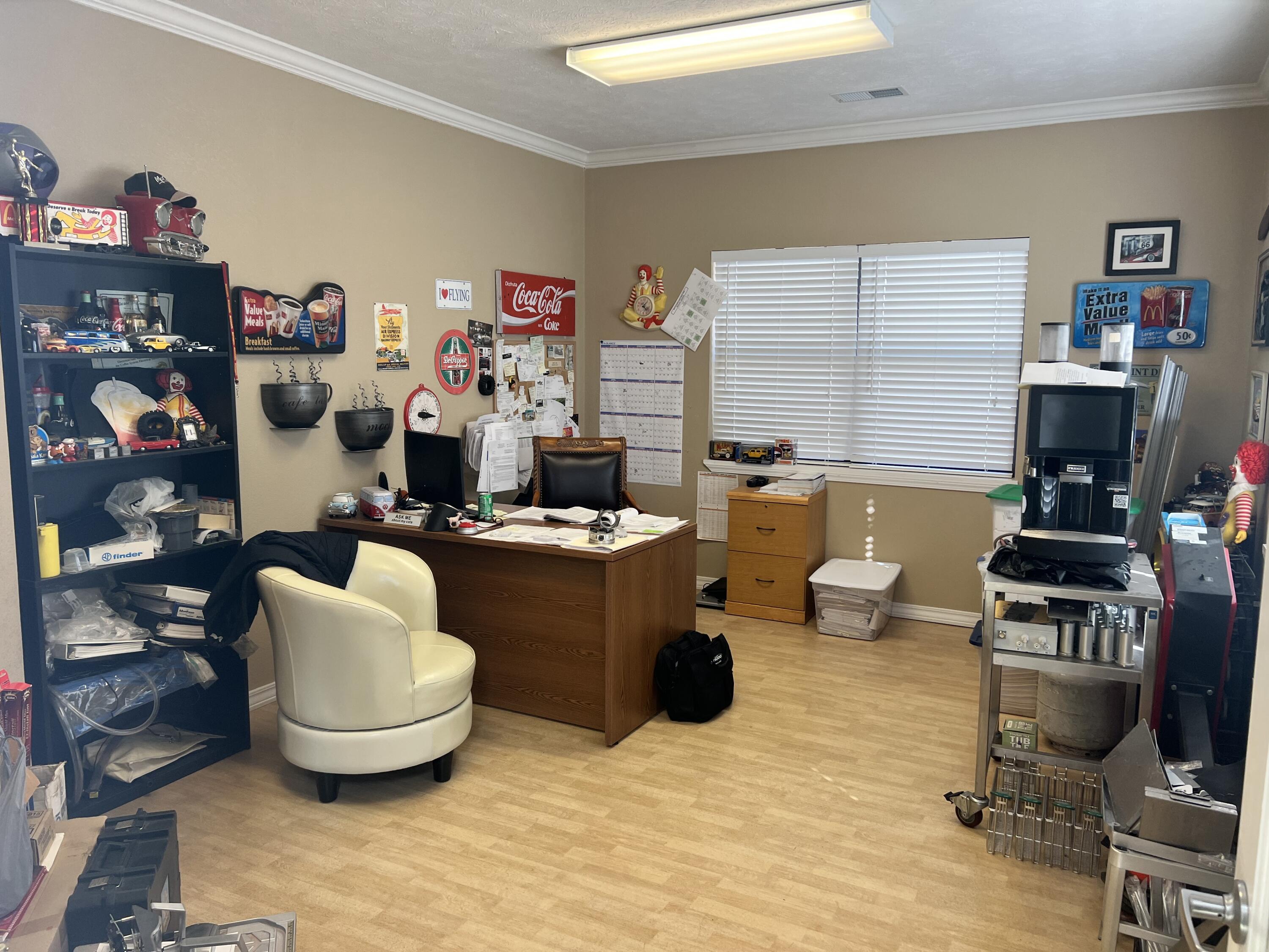 Photo 11 - Commercial Sale for sale – 2500  Independence Square   West Plains, MO