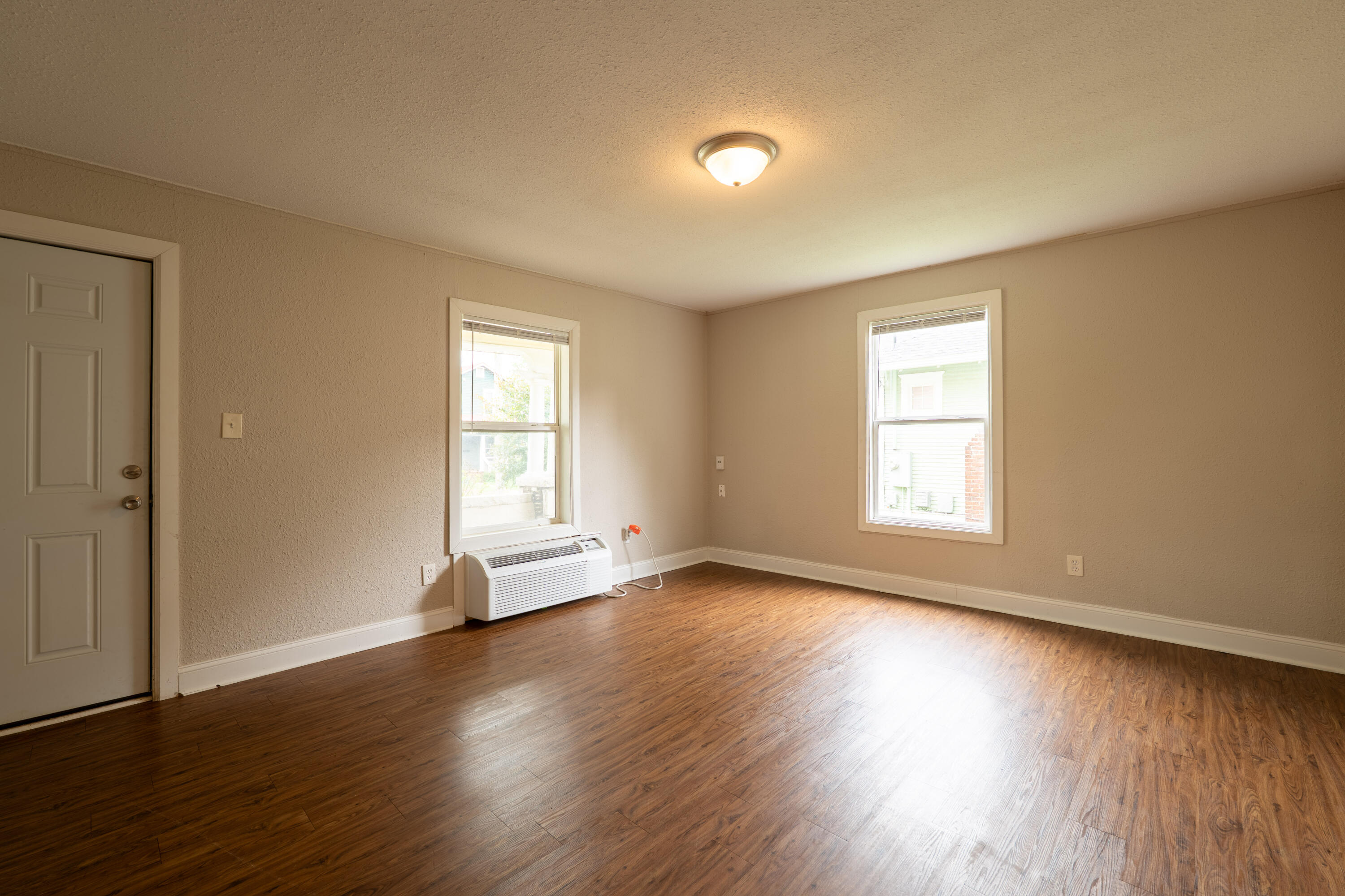 Photo 6 - Residential Income for sale – 829 W Pershing Street  Springfield, MO