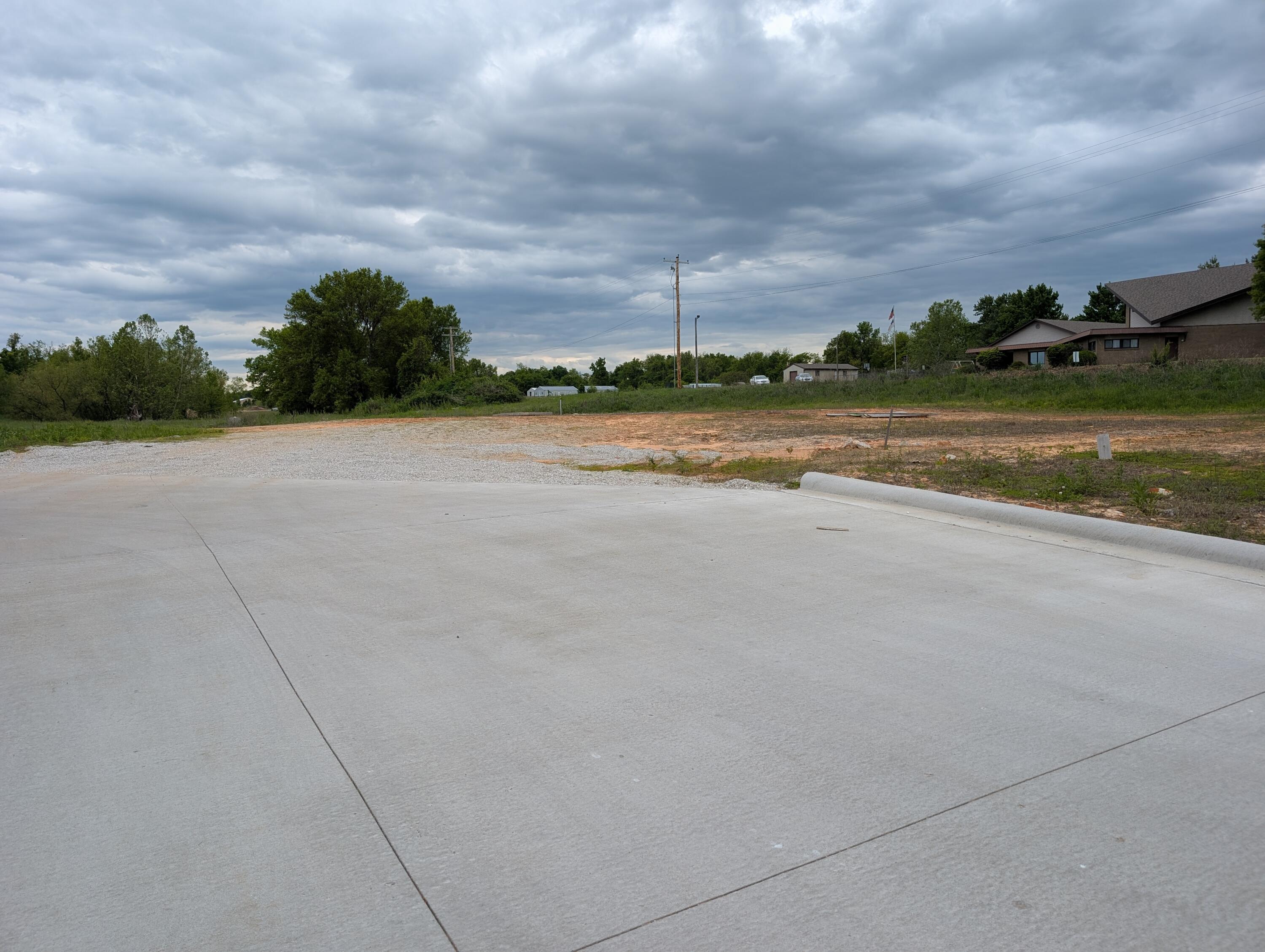 Photo 2 - Commercial Sale for sale – 640 E Aldrich Road  Bolivar, MO
