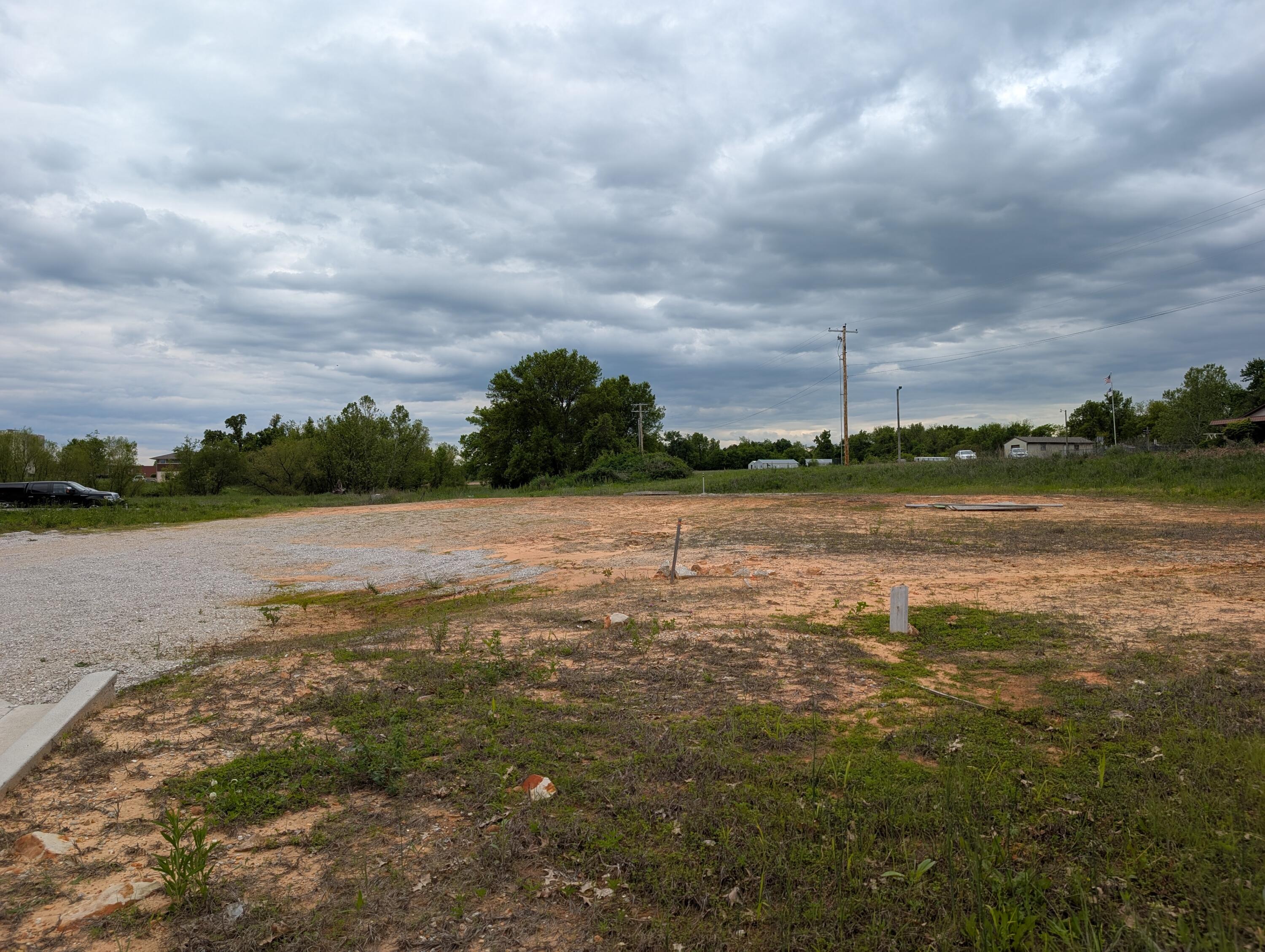 Commercial Sale for sale – 640 E Aldrich Road  Bolivar, MO