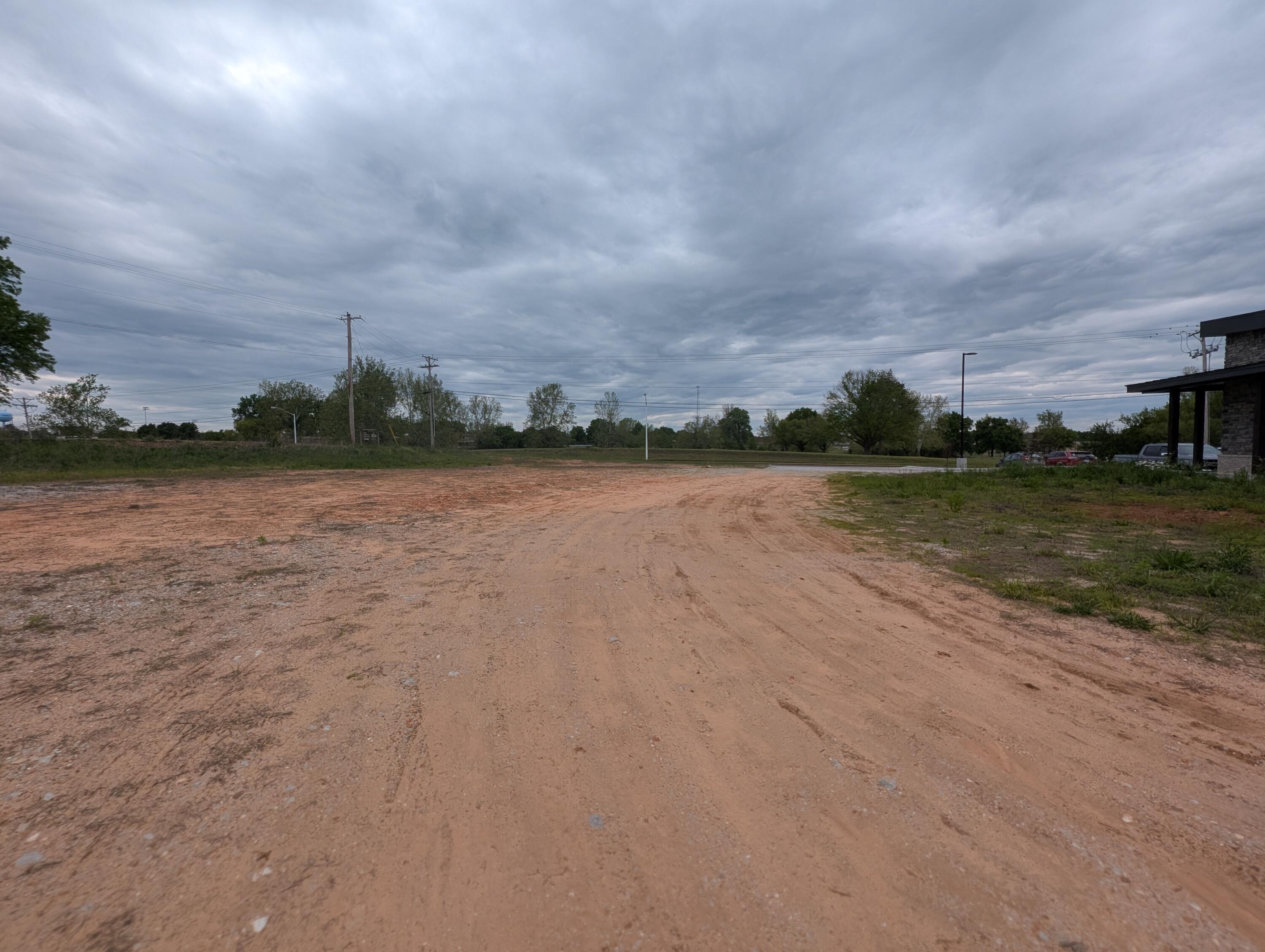 Photo 10 - Commercial Sale for sale – 640 E Aldrich Road  Bolivar, MO