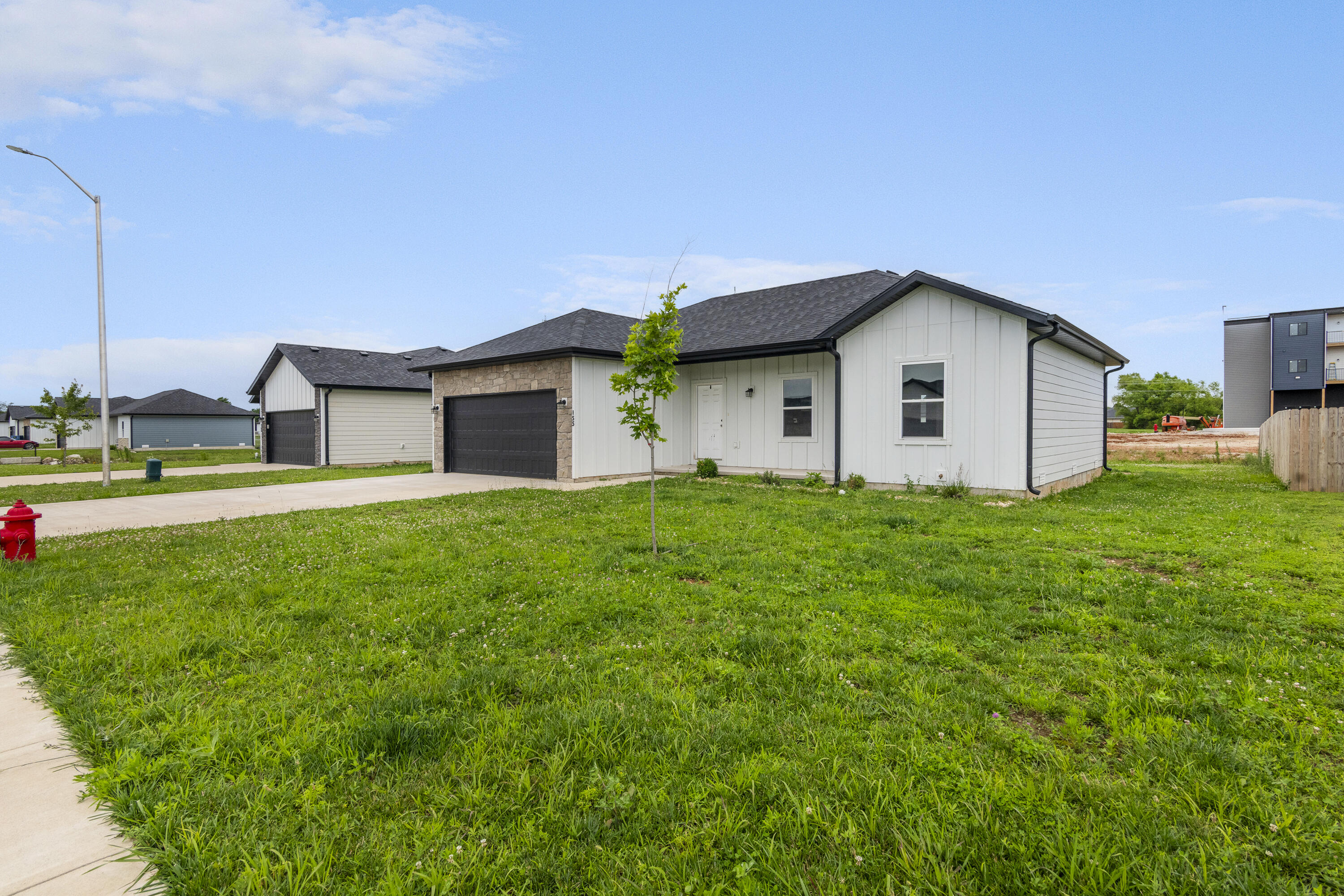 Photo 3 - Residential for sale – 155 W Bluegrass Street  Rogersville, MO