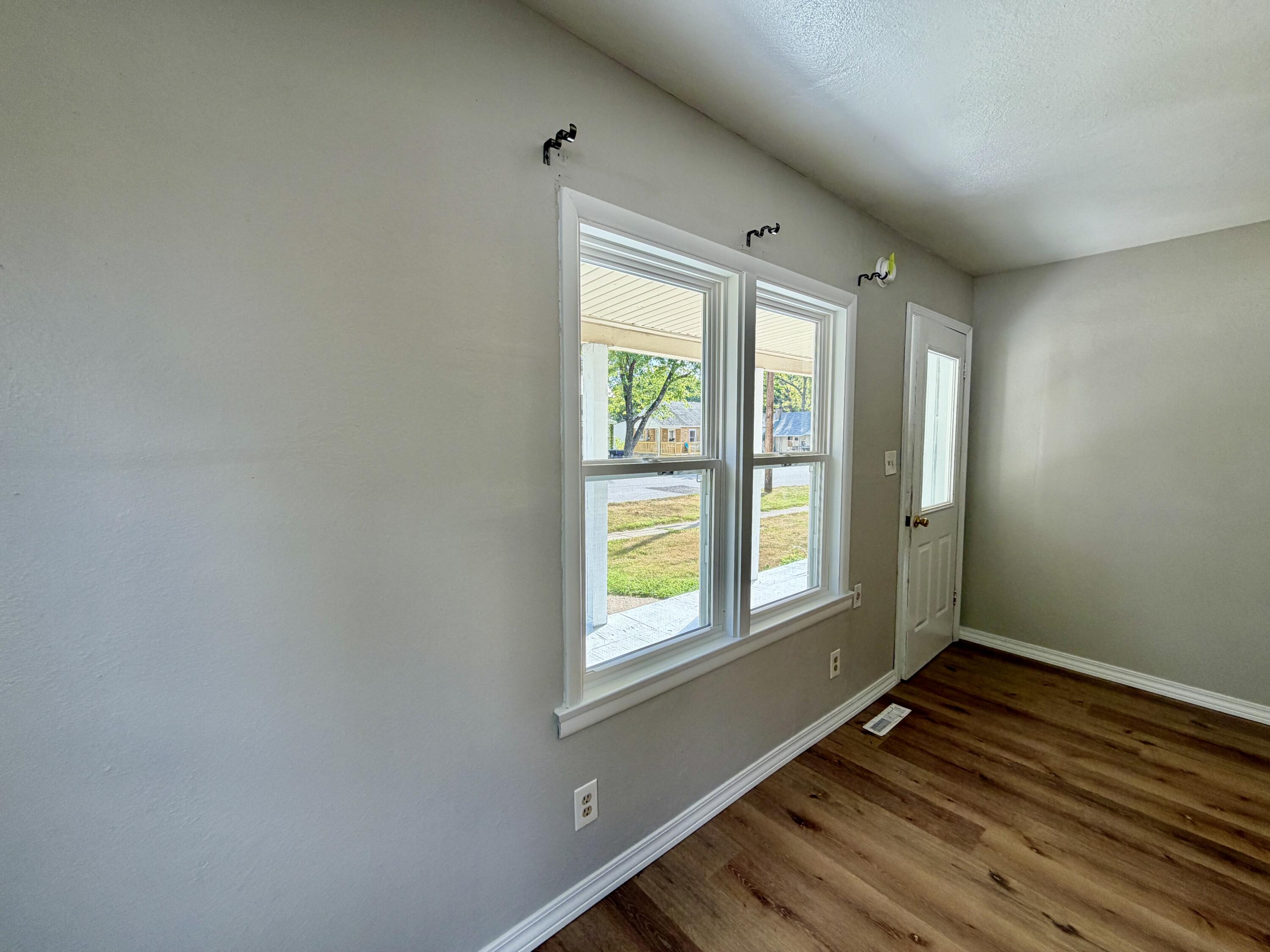 Photo 9 - Residential for sale – 1001 W Cass Avenue  West Plains, MO