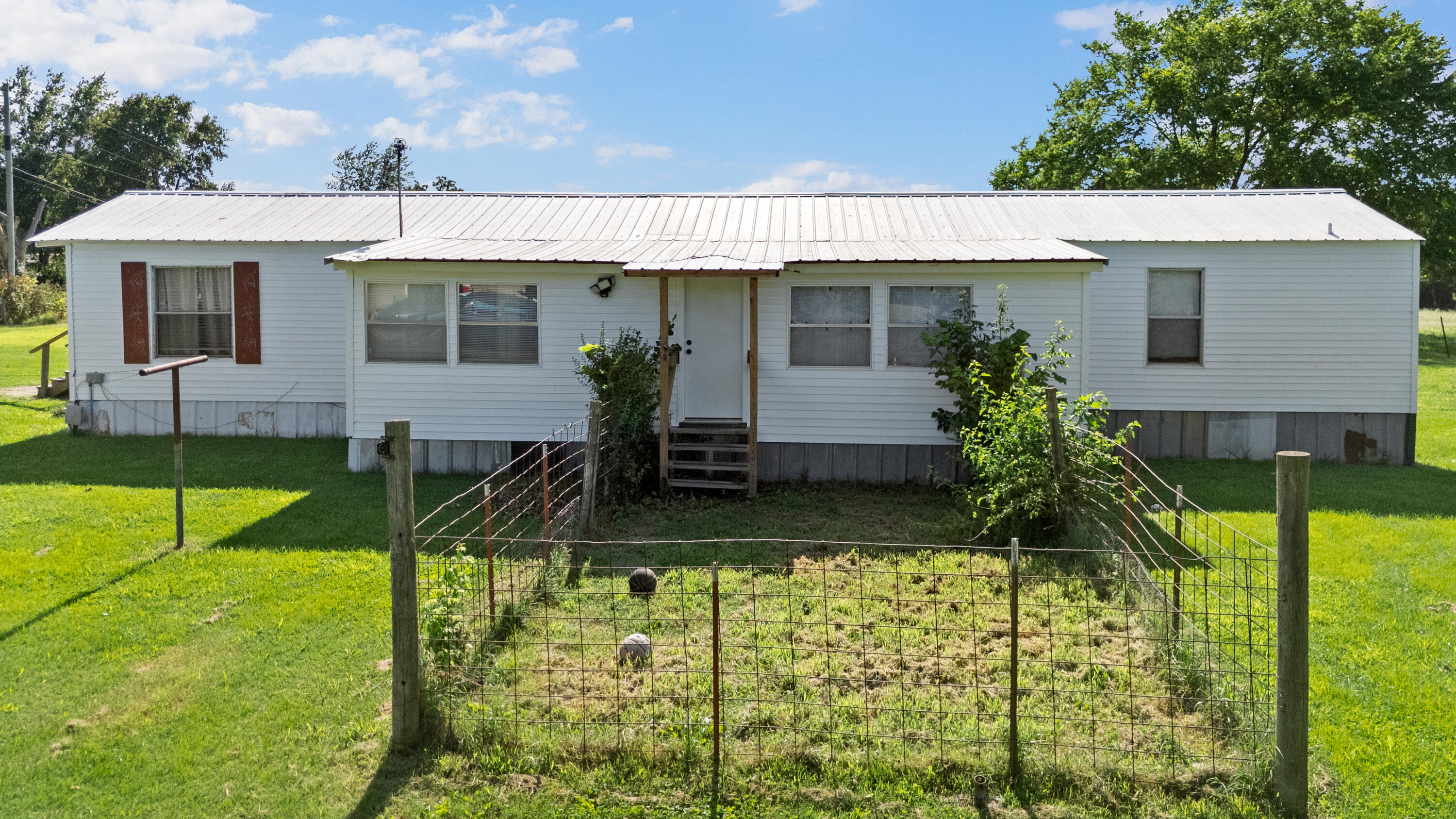 Photo 2 - Residential for sale – 105  Snooks Road  Exeter, MO