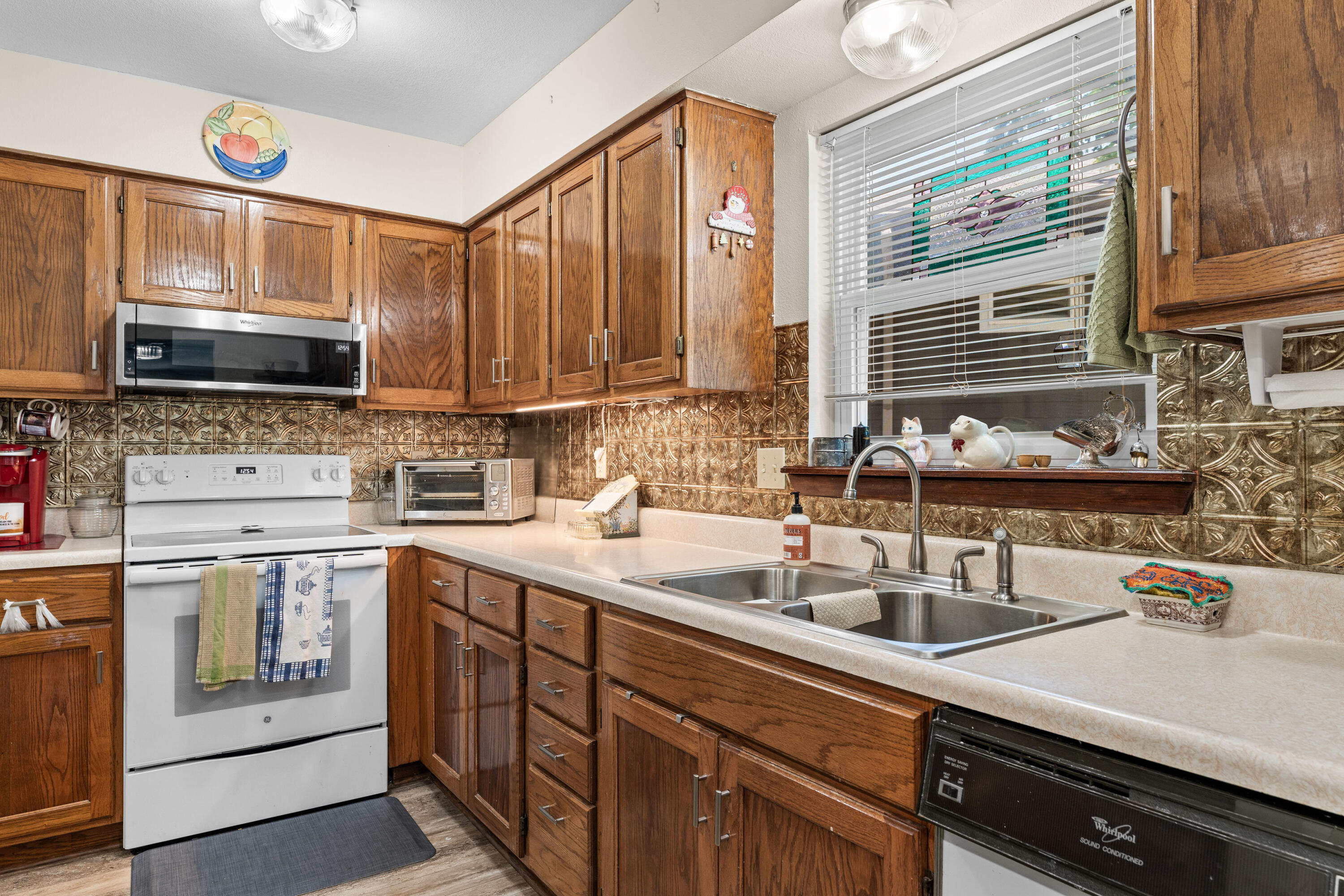 Photo 12 - Residential for sale – 118 W Hensley Street  Branson, MO