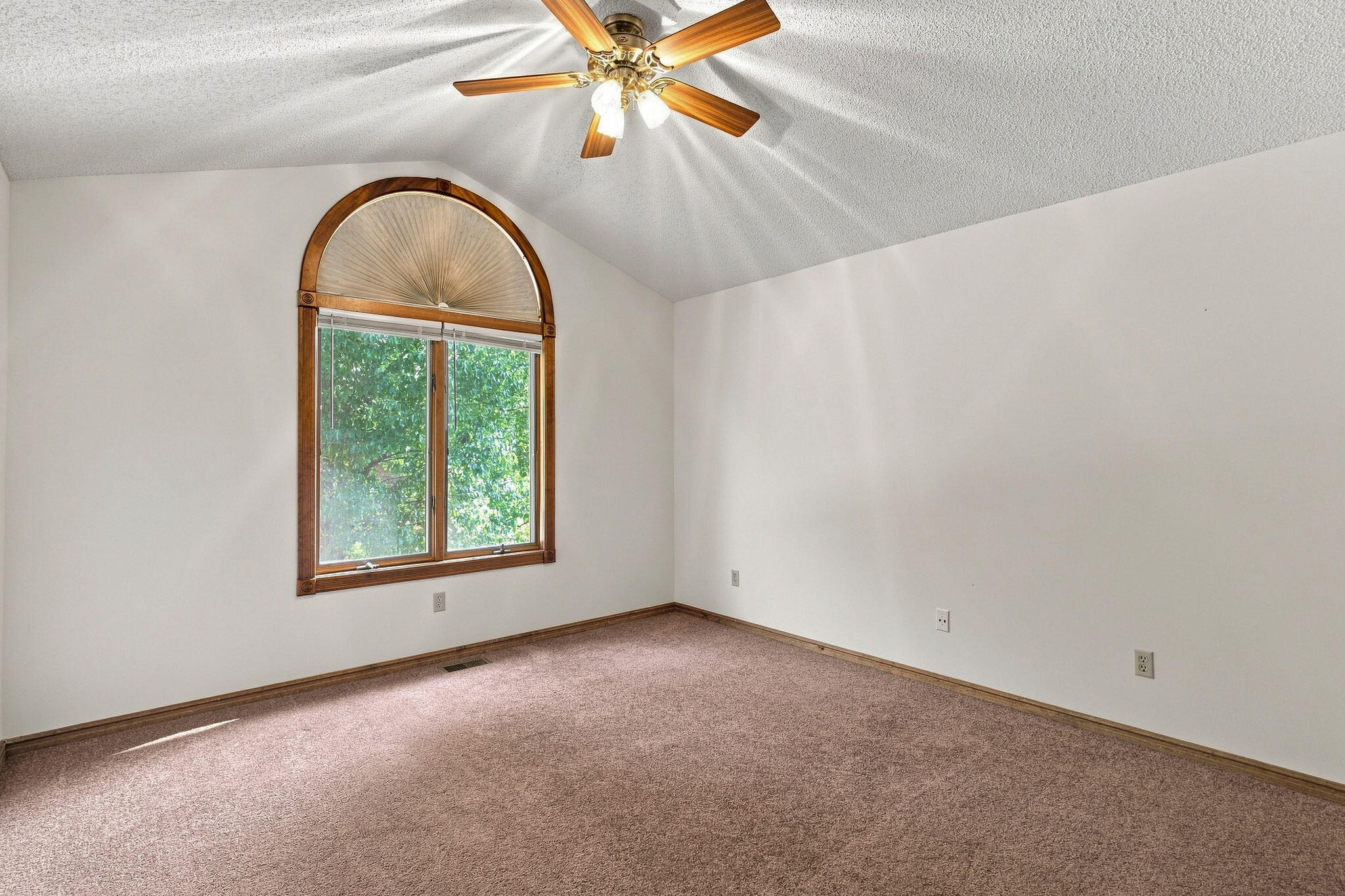 Photo 21 - Residential for sale – 4009 S Cutler Court  Springfield, MO