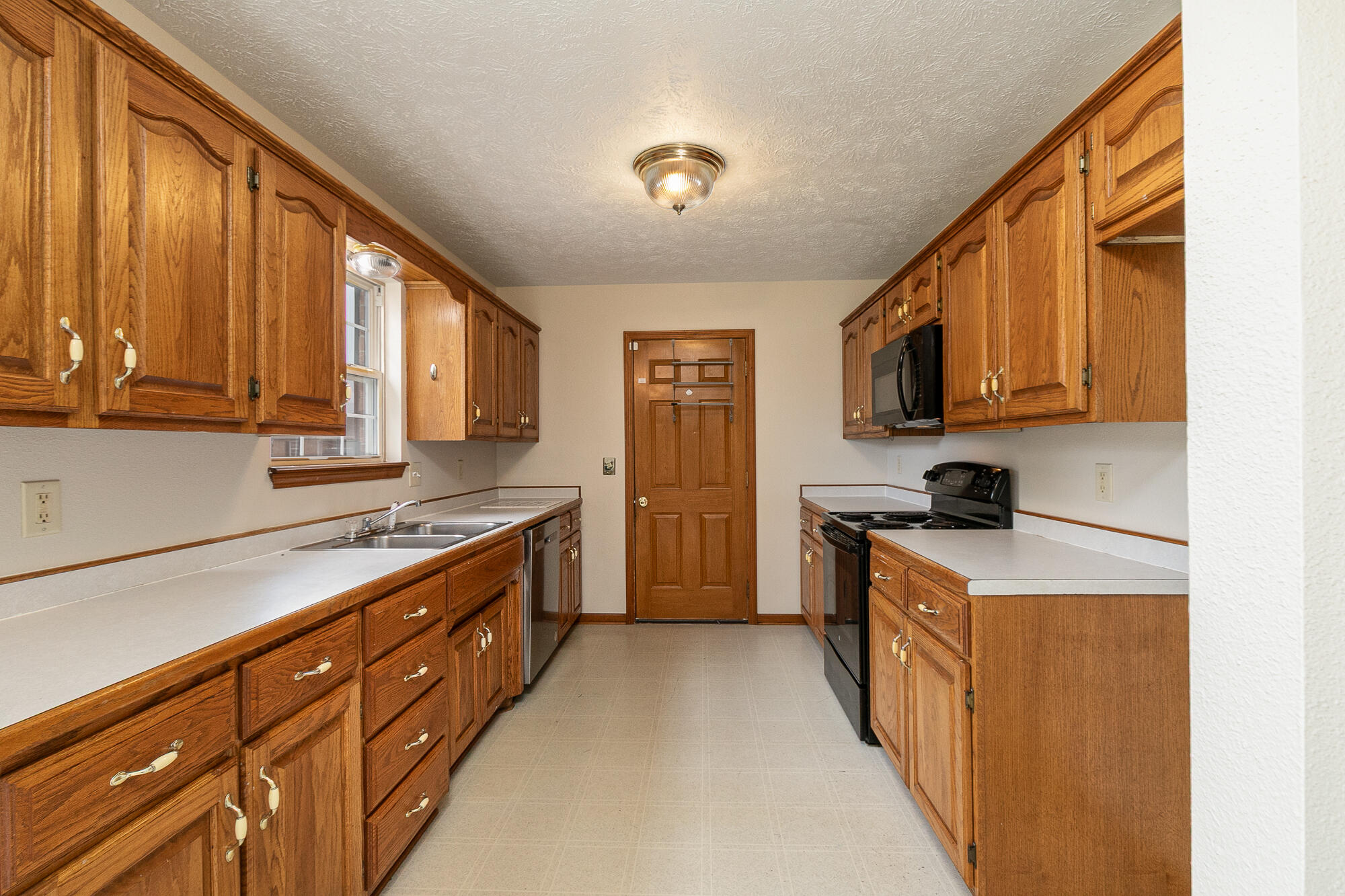 Photo 7 - Residential for sale – 2790 S Grant Avenue  Bolivar, MO