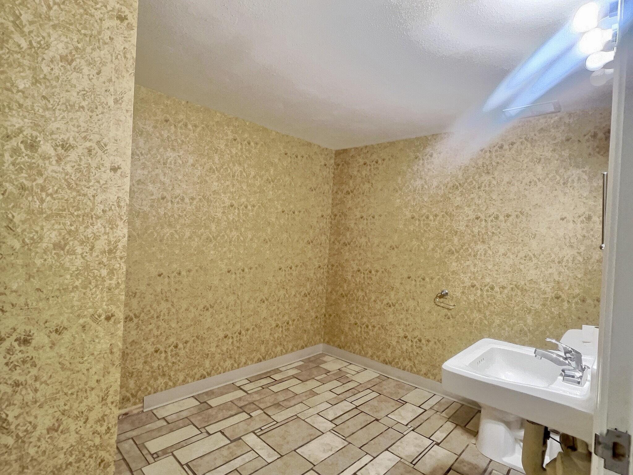 Photo 28 - Commercial Sale for sale – 402 E Broadway   Monett, MO