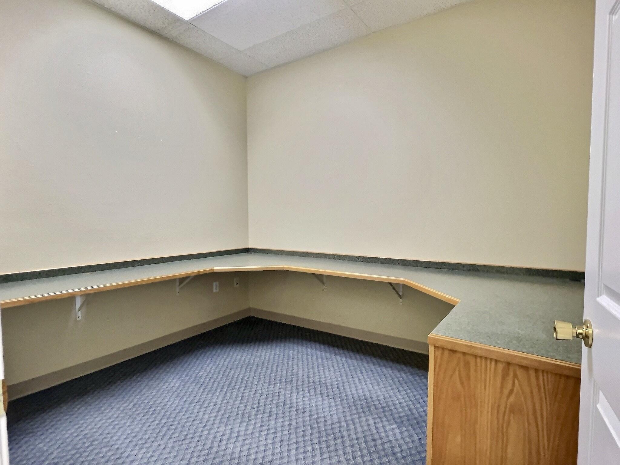 Photo 3 - Commercial Sale for sale – 402 E Broadway   Monett, MO