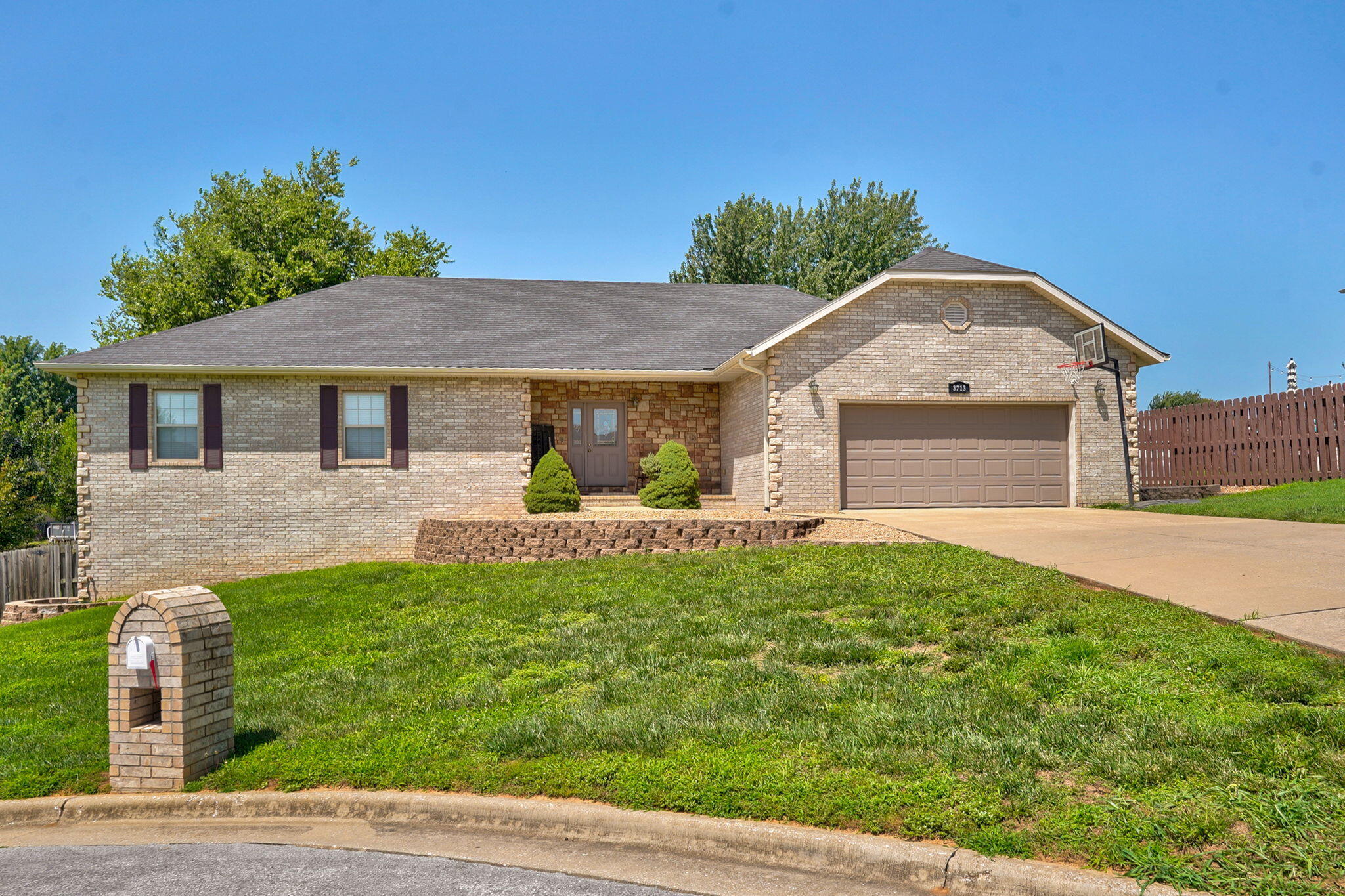 Photo 2 - Residential for sale – 3713 N Croswell Avenue  Springfield, MO