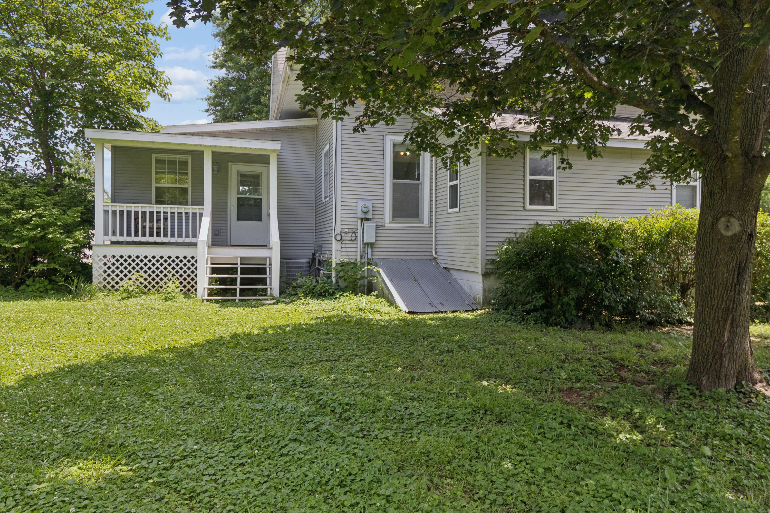 Photo 36 - Residential for sale – 605  South Street  Stockton, MO