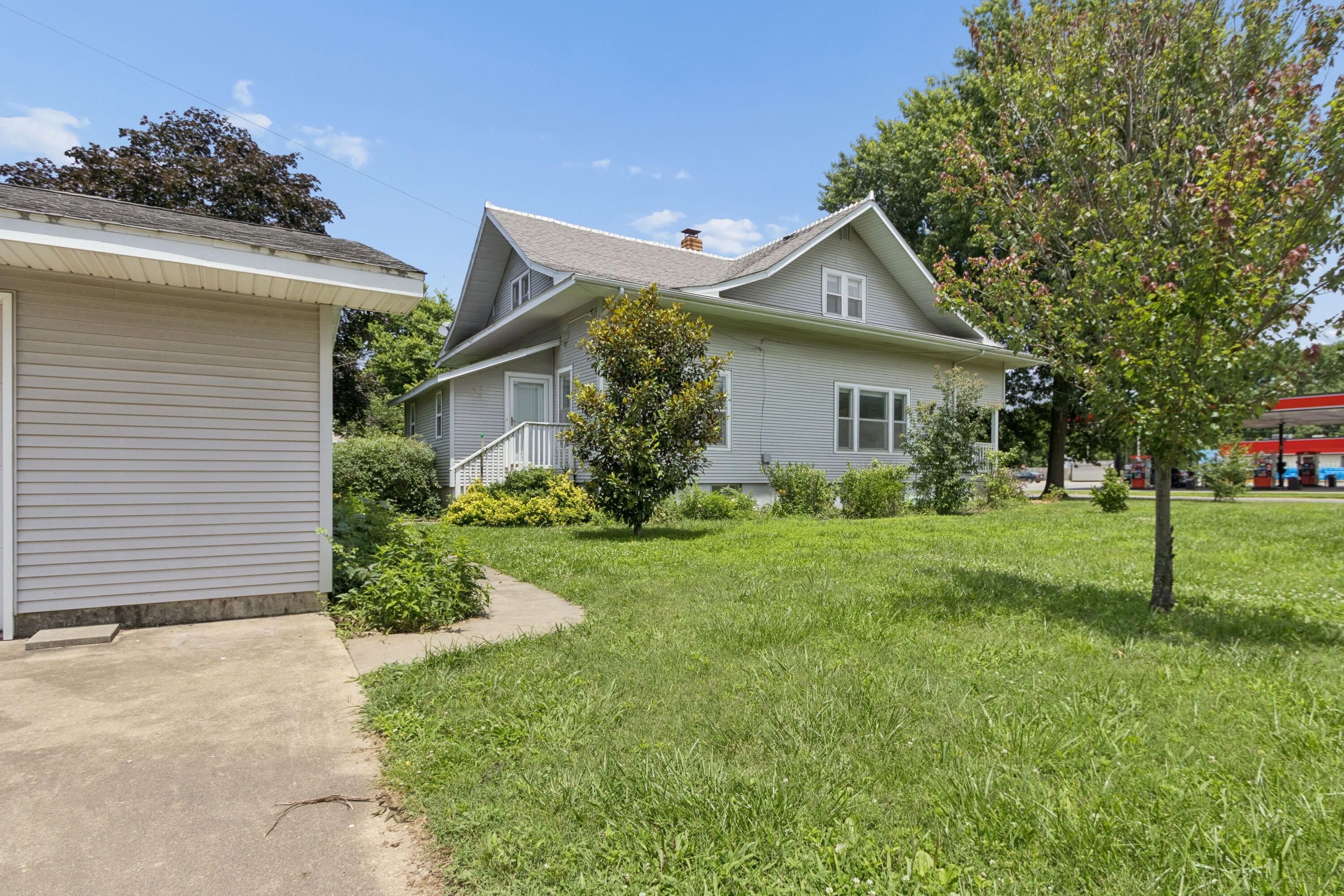 Photo 40 - Residential for sale – 605  South Street  Stockton, MO