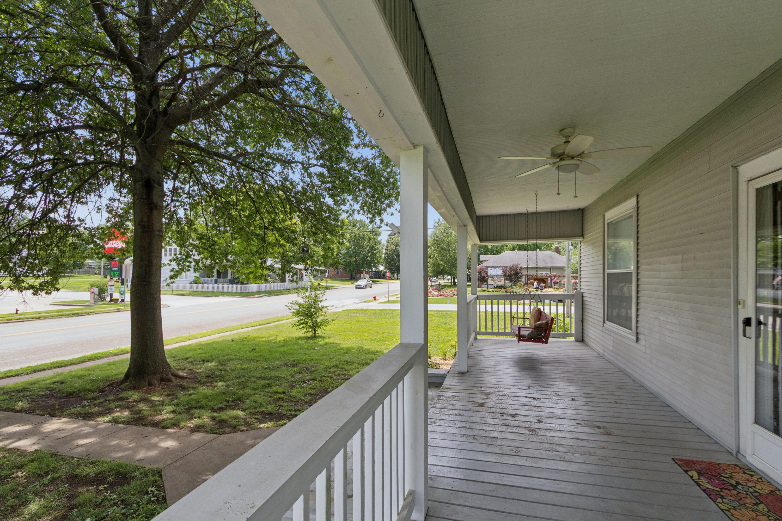 Photo 10 - Residential for sale – 605  South Street  Stockton, MO