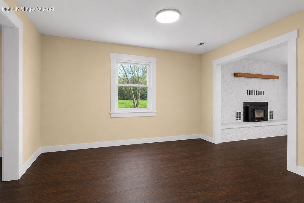 Photo 11 - Residential for sale – 300  Oak Brook Ests   Walnut Shade, MO