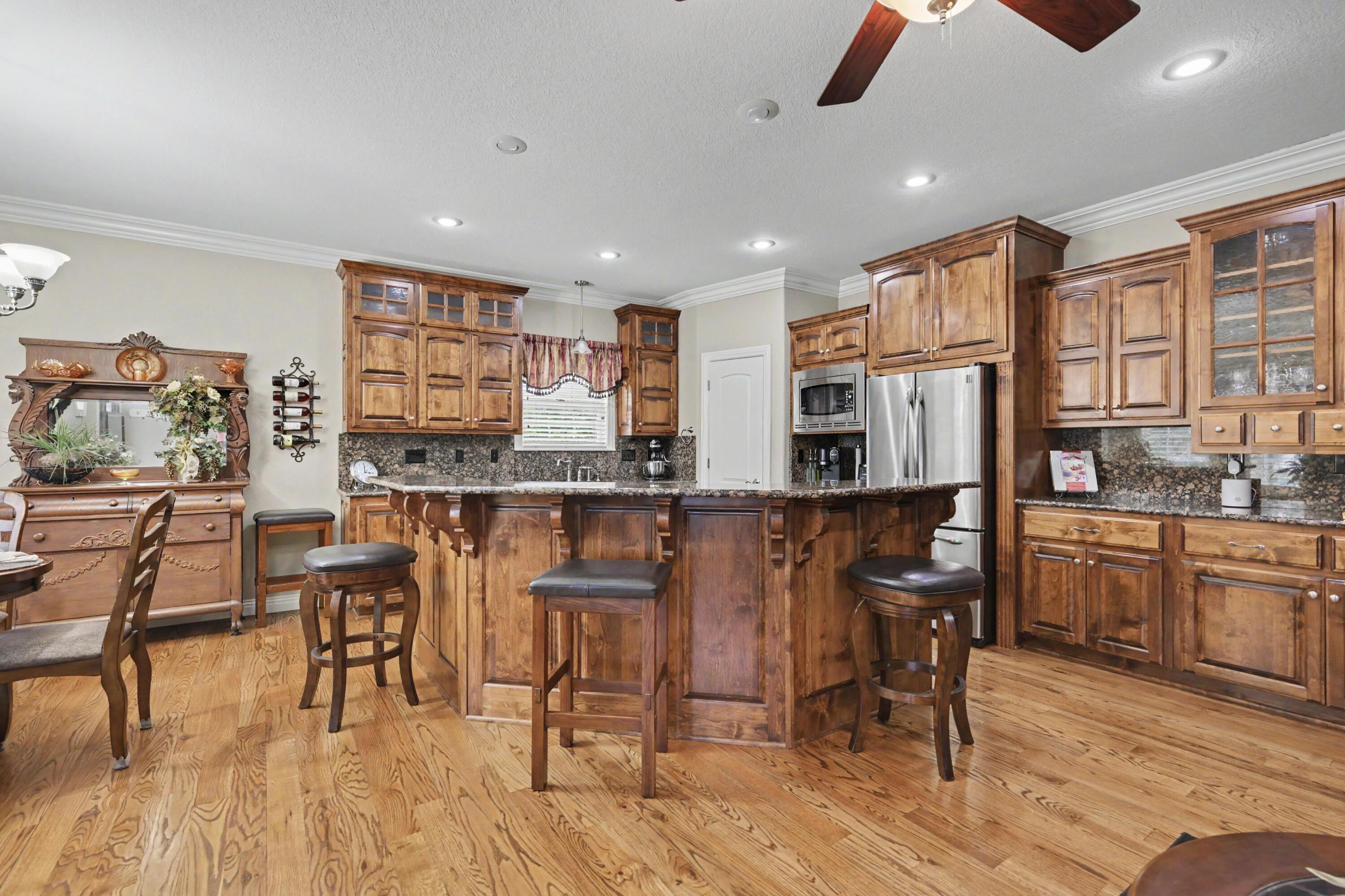Photo 8 - Residential for sale – 1701  Village Lane  Neosho, MO