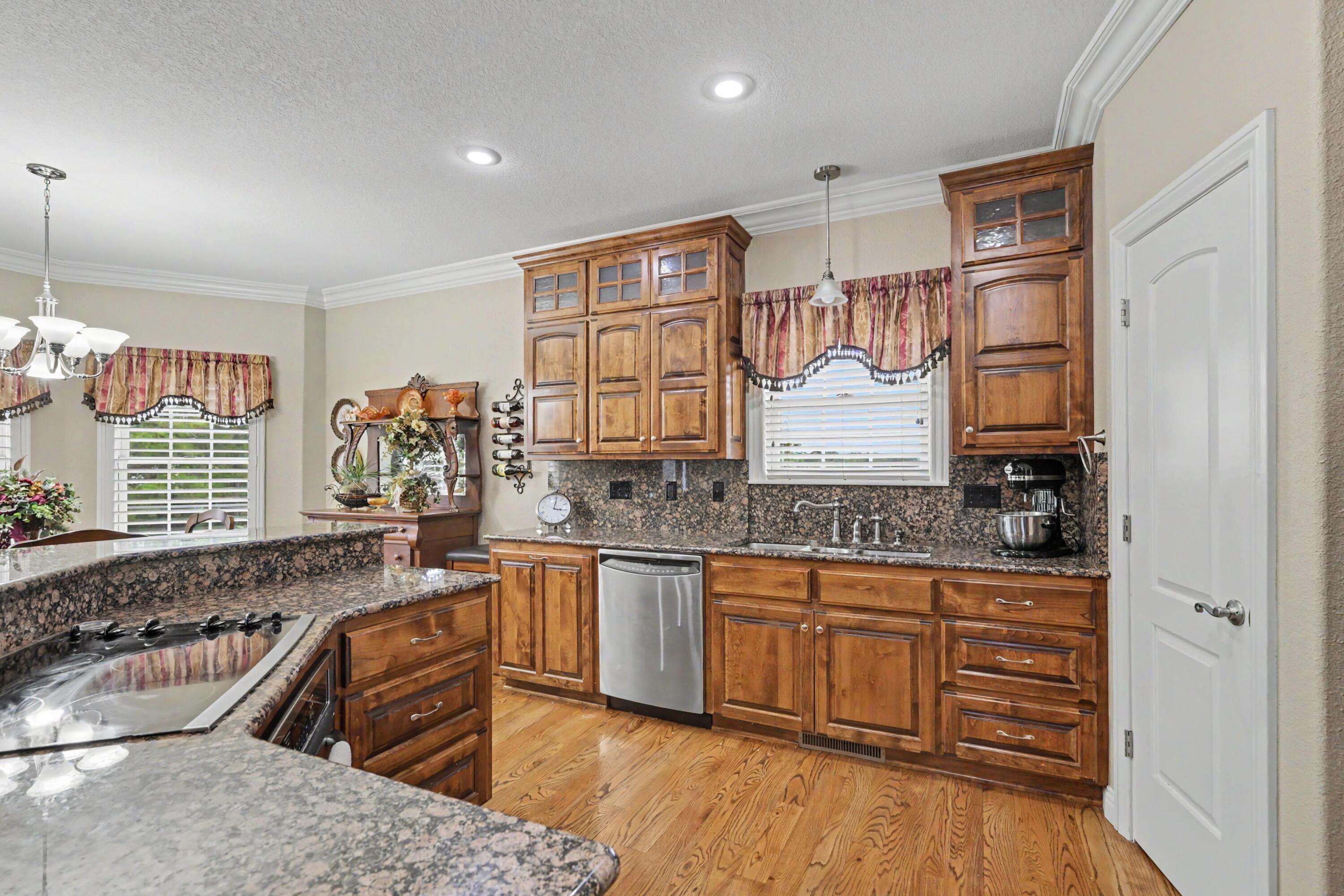 Photo 9 - Residential for sale – 1701  Village Lane  Neosho, MO