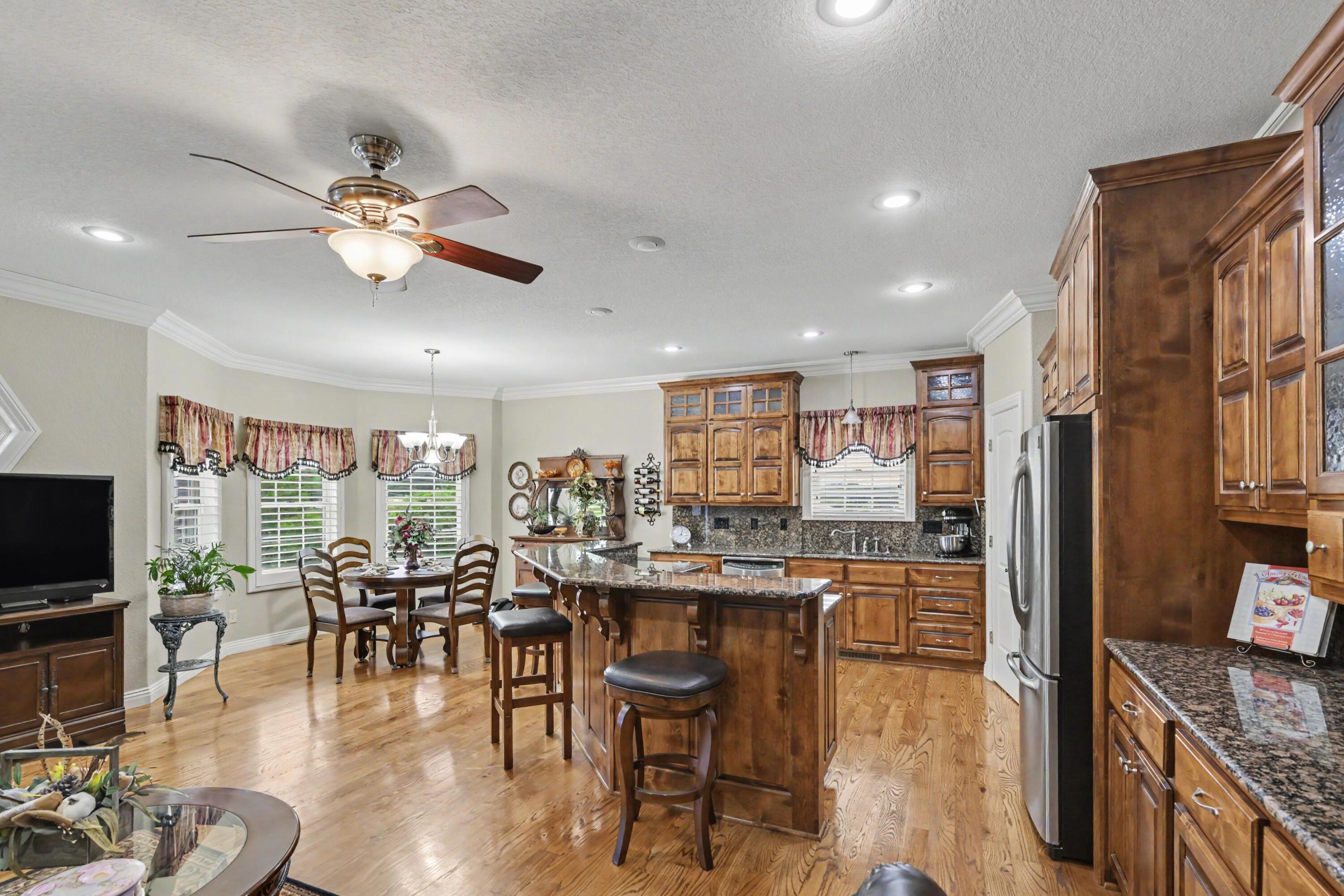 Photo 16 - Residential for sale – 1701  Village Lane  Neosho, MO