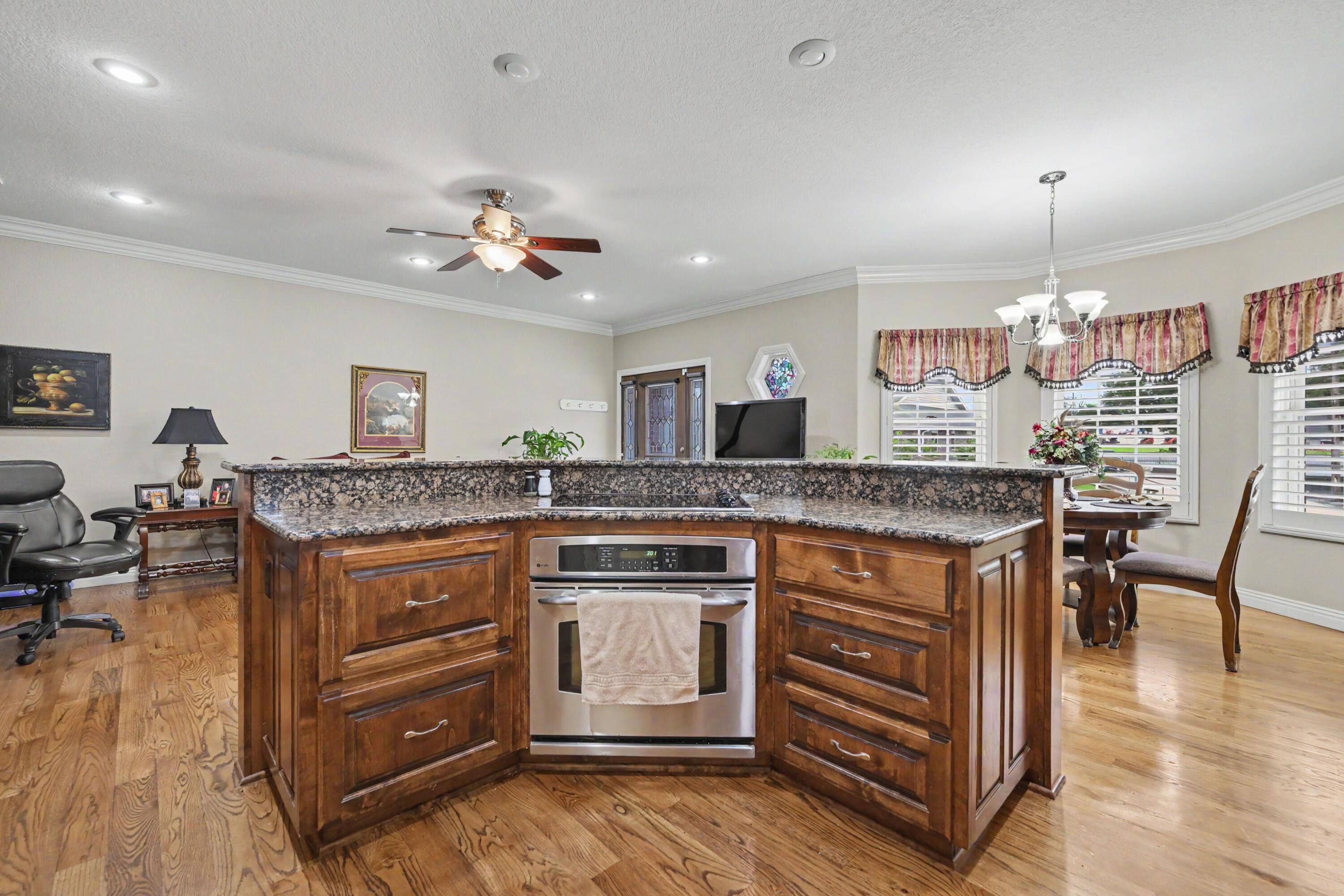 Photo 11 - Residential for sale – 1701  Village Lane  Neosho, MO