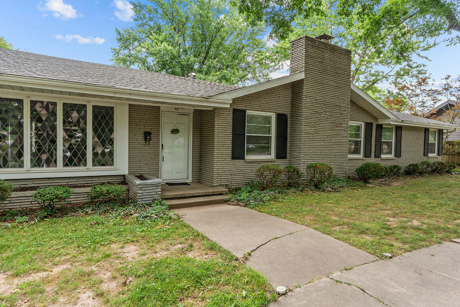 Photo 15 - Residential for sale – 2266 S Meadowview Avenue  Springfield, MO