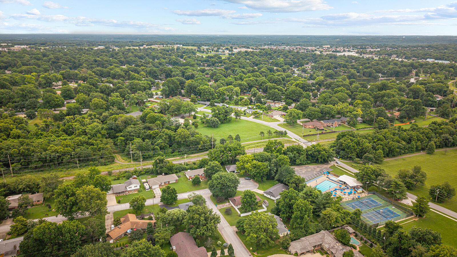 Photo 11 - Residential for sale – 2266 S Meadowview Avenue  Springfield, MO