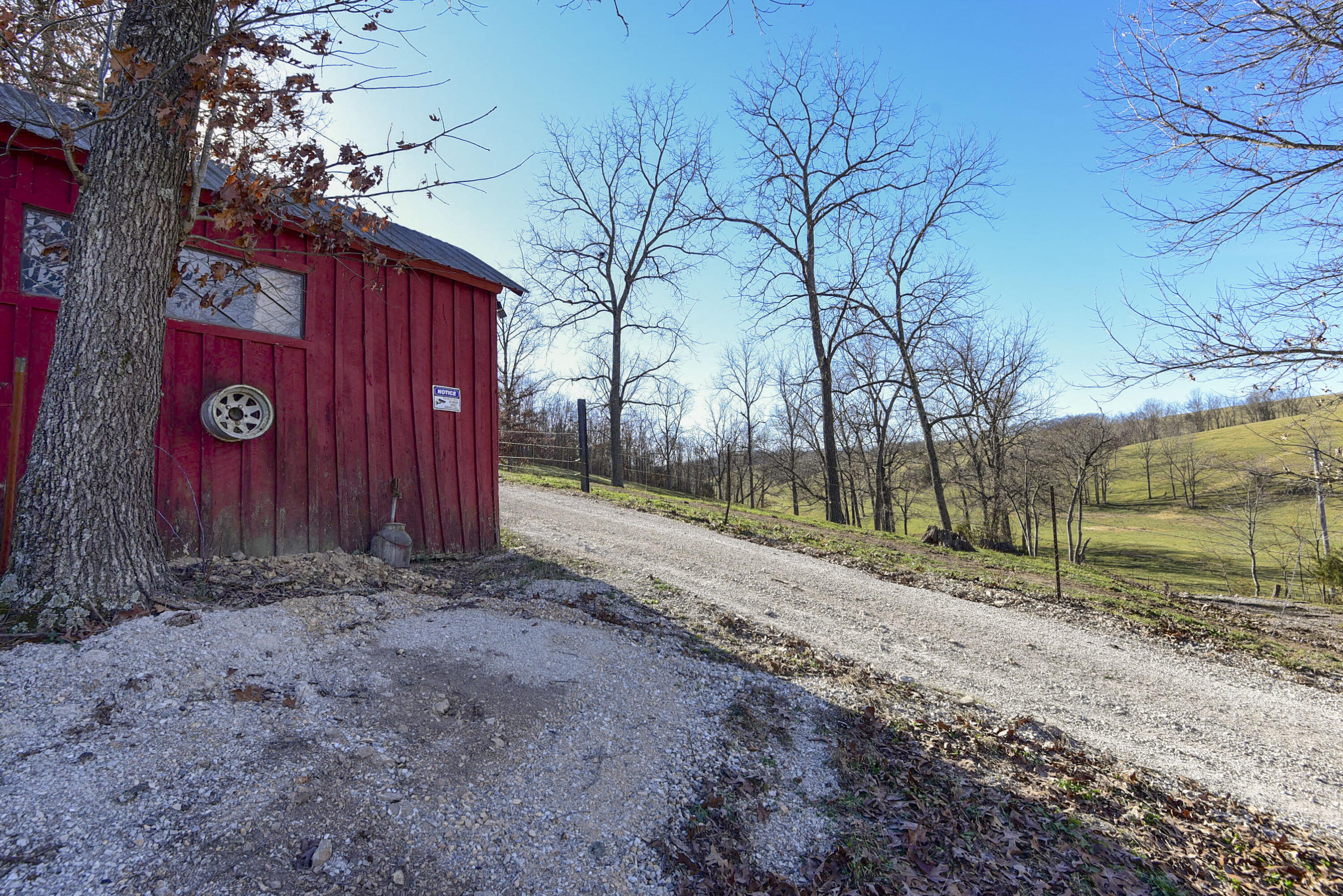 Photo 30 - Residential for sale – 19005  Farm Road 1170   Cassville, MO