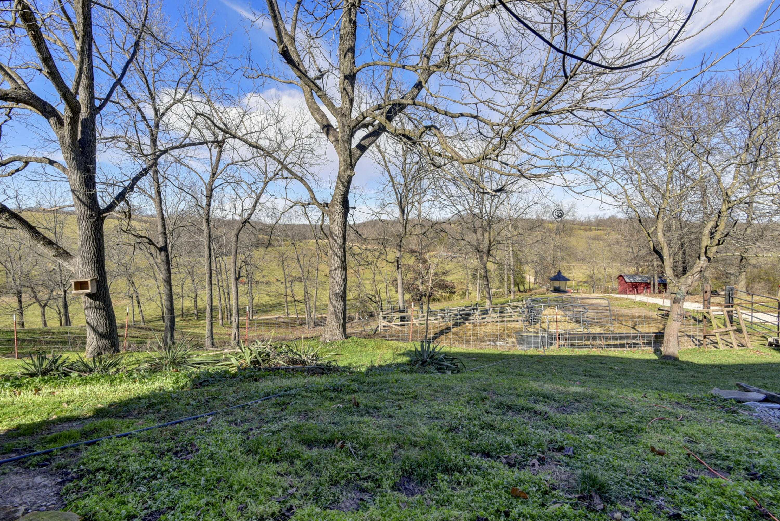 Photo 27 - Residential for sale – 19005  Farm Road 1170   Cassville, MO