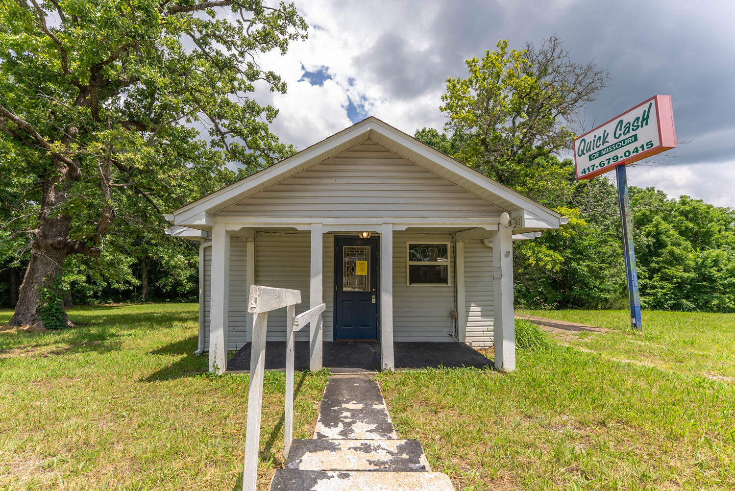 Photo 4 - Commercial Sale for sale – 356  Highway 5   Pontiac, MO