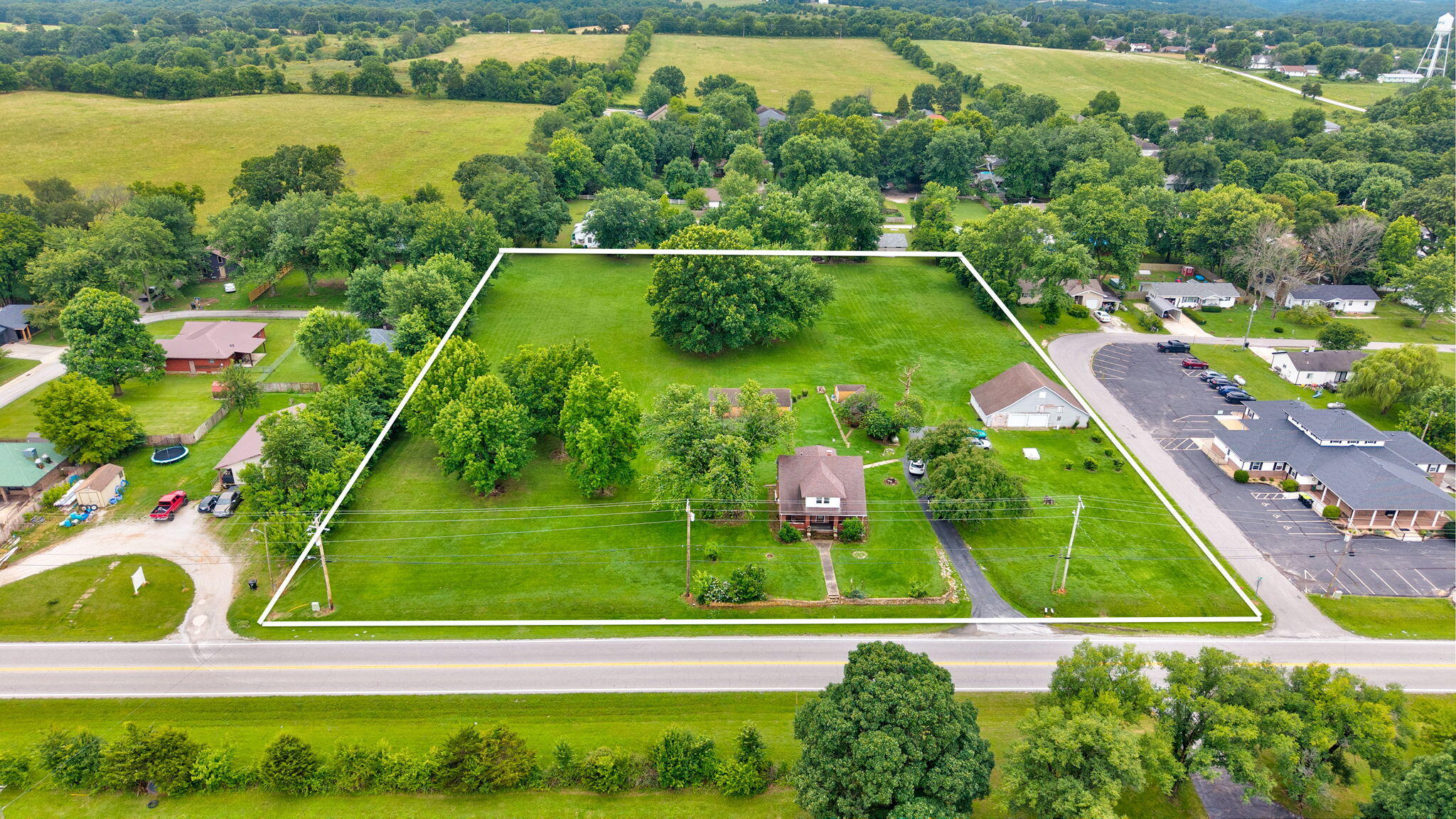 Residential for sale – 7810  State Highway 14   Sparta, MO