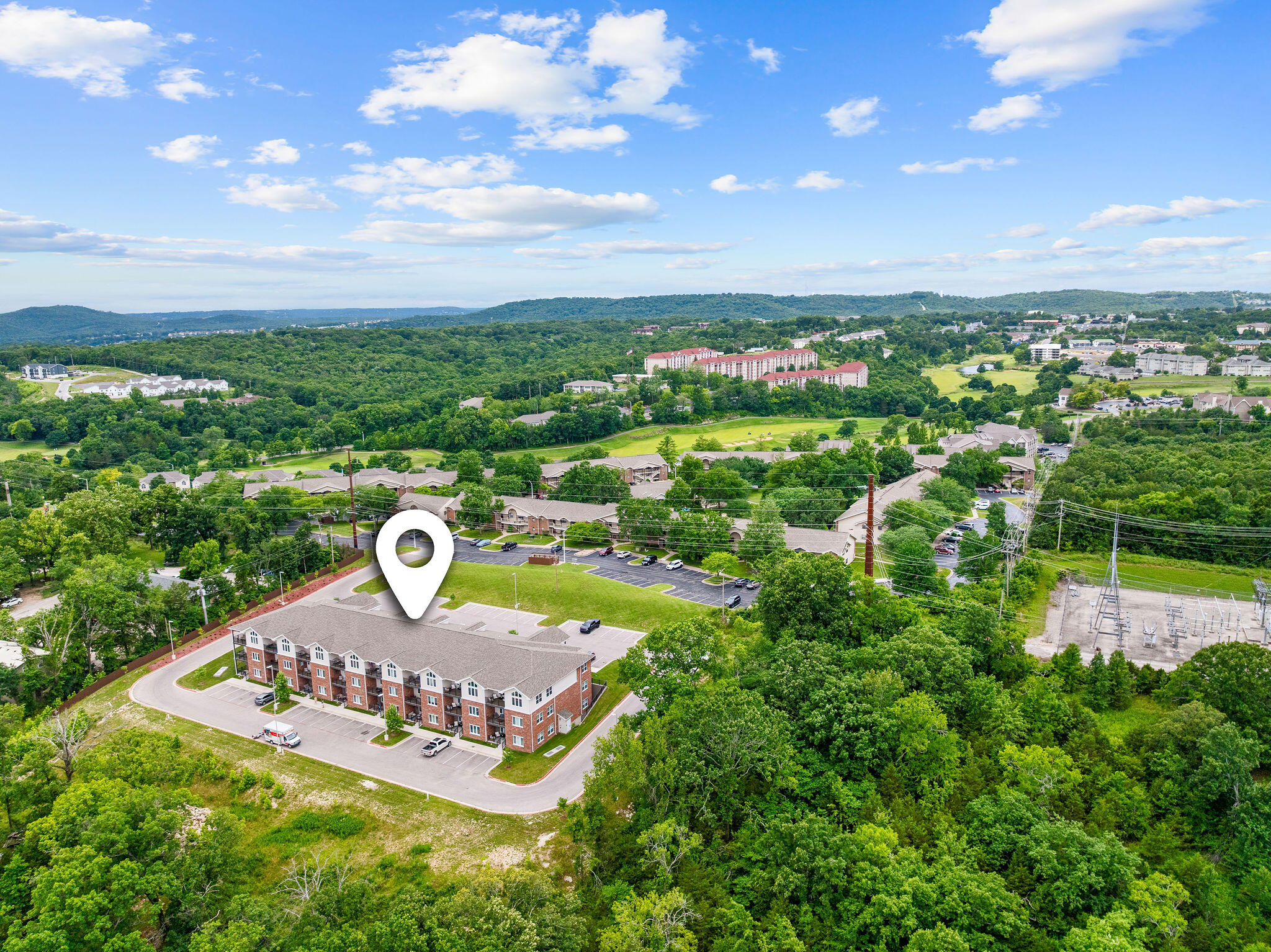 Photo 4 - Residential for sale – 350 S Wildwood Drive  Branson, MO