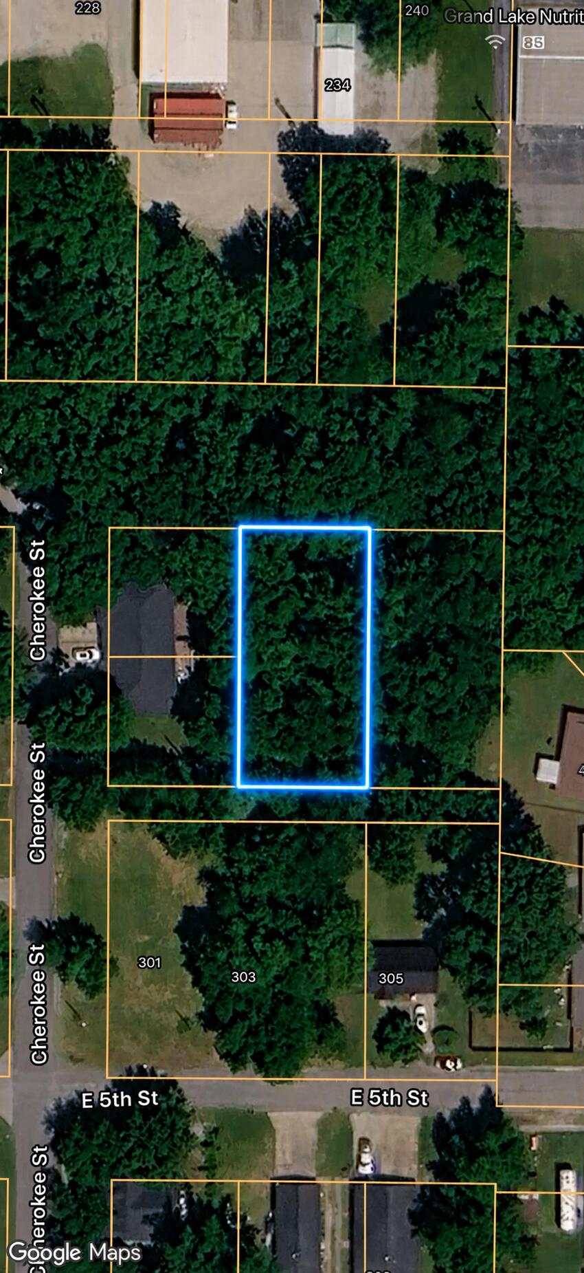 Land for sale – .26 M/L Cherokee Street Grove, OK